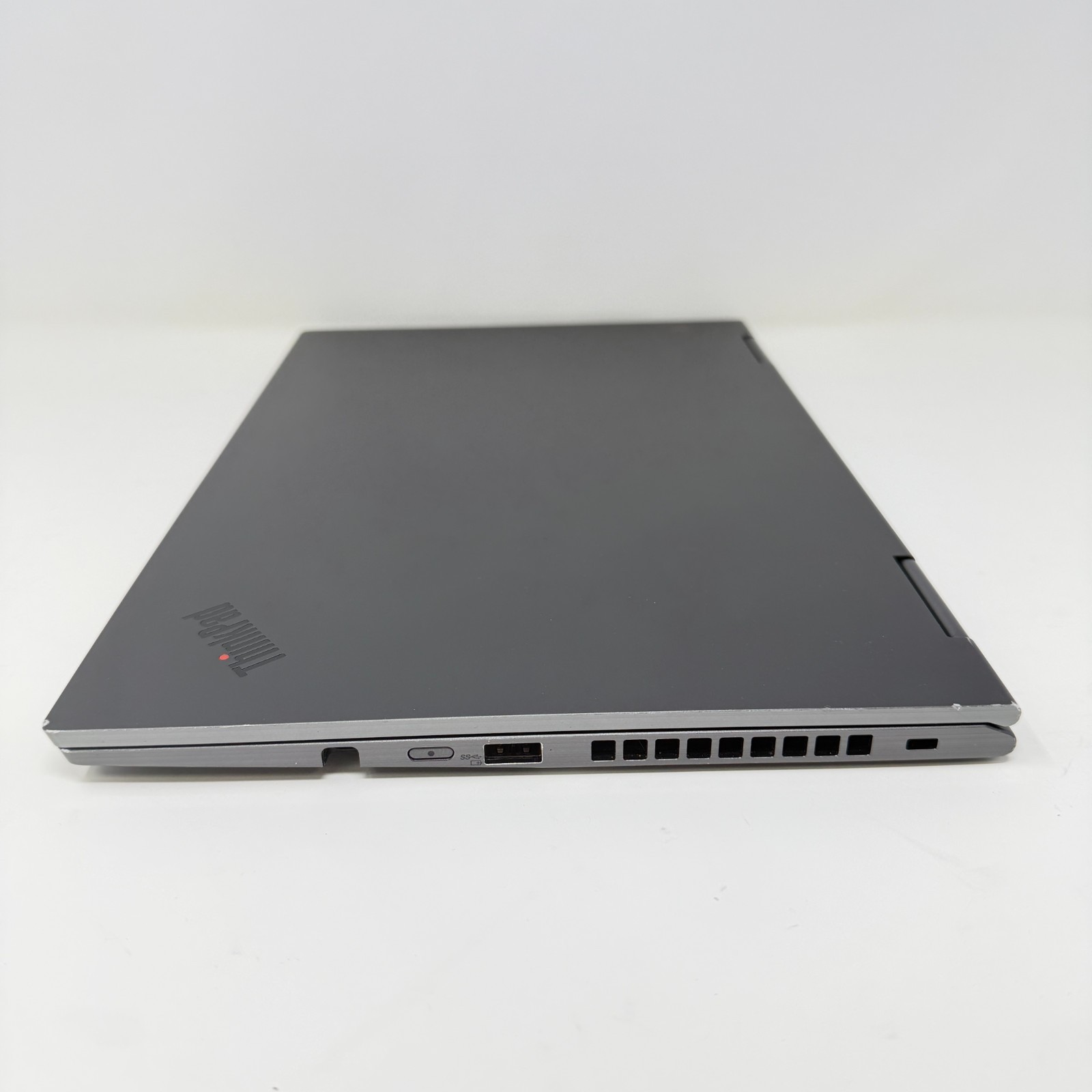 Lenovo ThinkPad X1 Yoga Gen 4 – 8GB RAM 256GB SSD Intel Core i7-8565U@1.80GHz