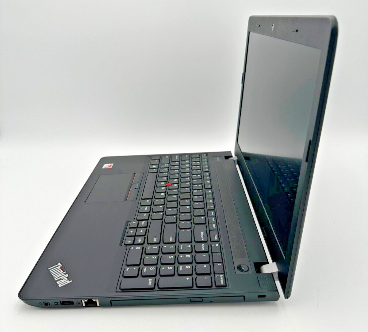 Lenovo ThinkPad E575 AMD A10-9600P Radeon R5 M330 2.40 GHz 8GB RAM 128 SSD Win11