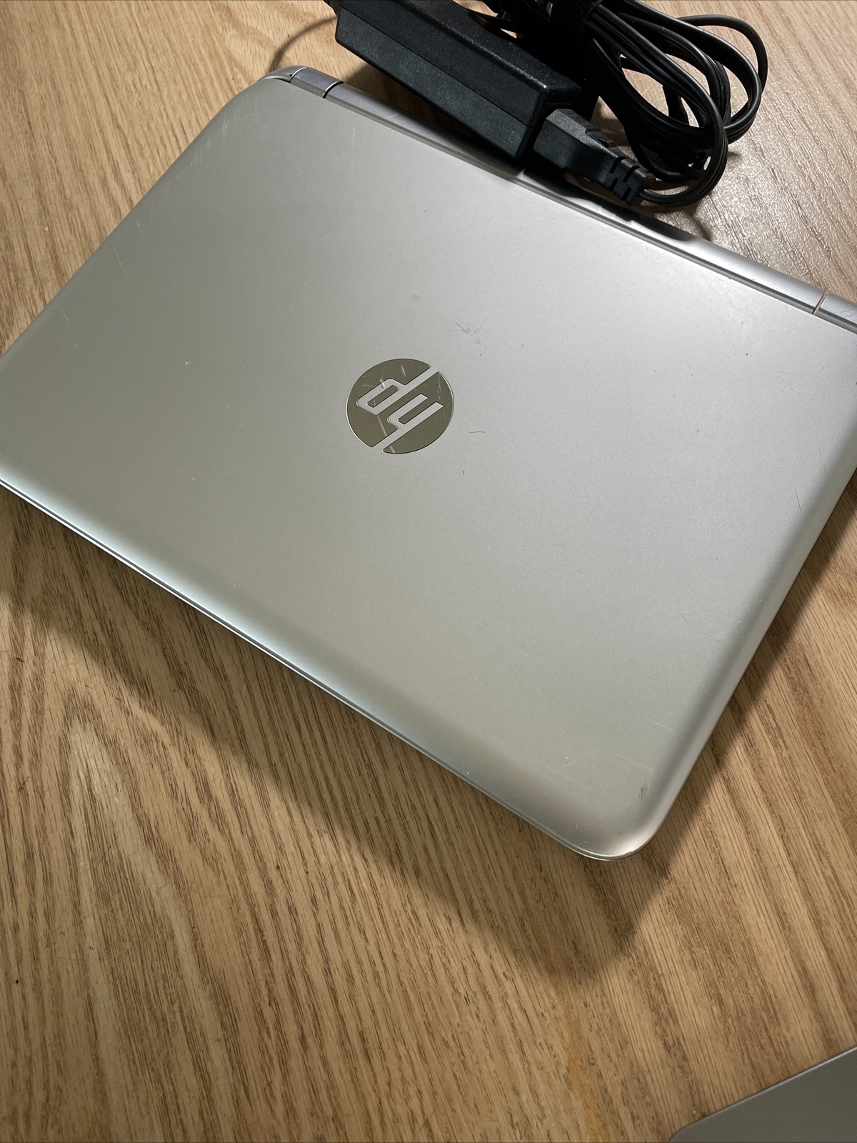 HP Pavilion TS AMD A4-1250 APU @1.0 GHz, 4 GB RAM, 500GB HDD, Touch, WIN 8.1