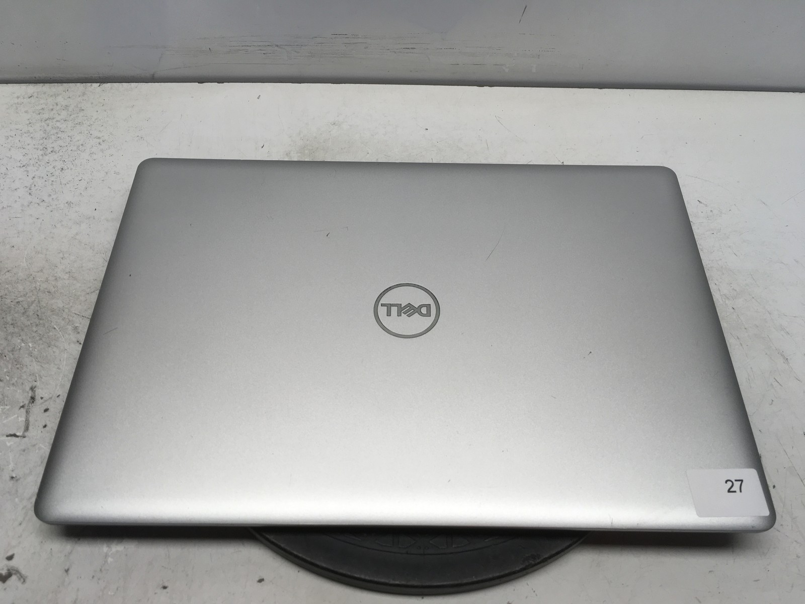 Dell Inspiron 5570 Intel i5-8250U 1.6GHz 8 GB NO HDD No Batt