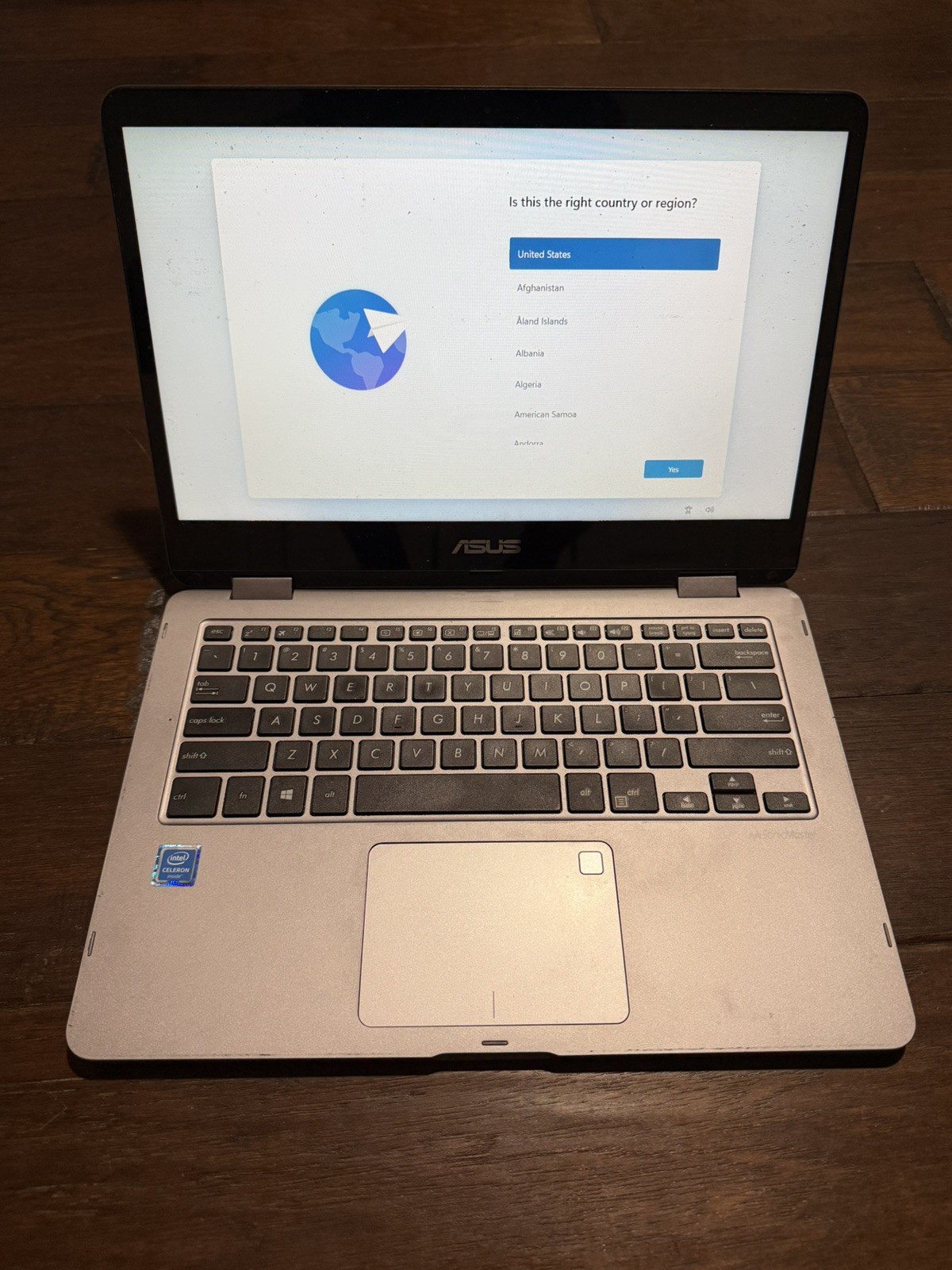 ASUS VivoBook Flip 14 TP401M 14″ FHD Touch Screen 2-In-1 Laptop – Read Desc