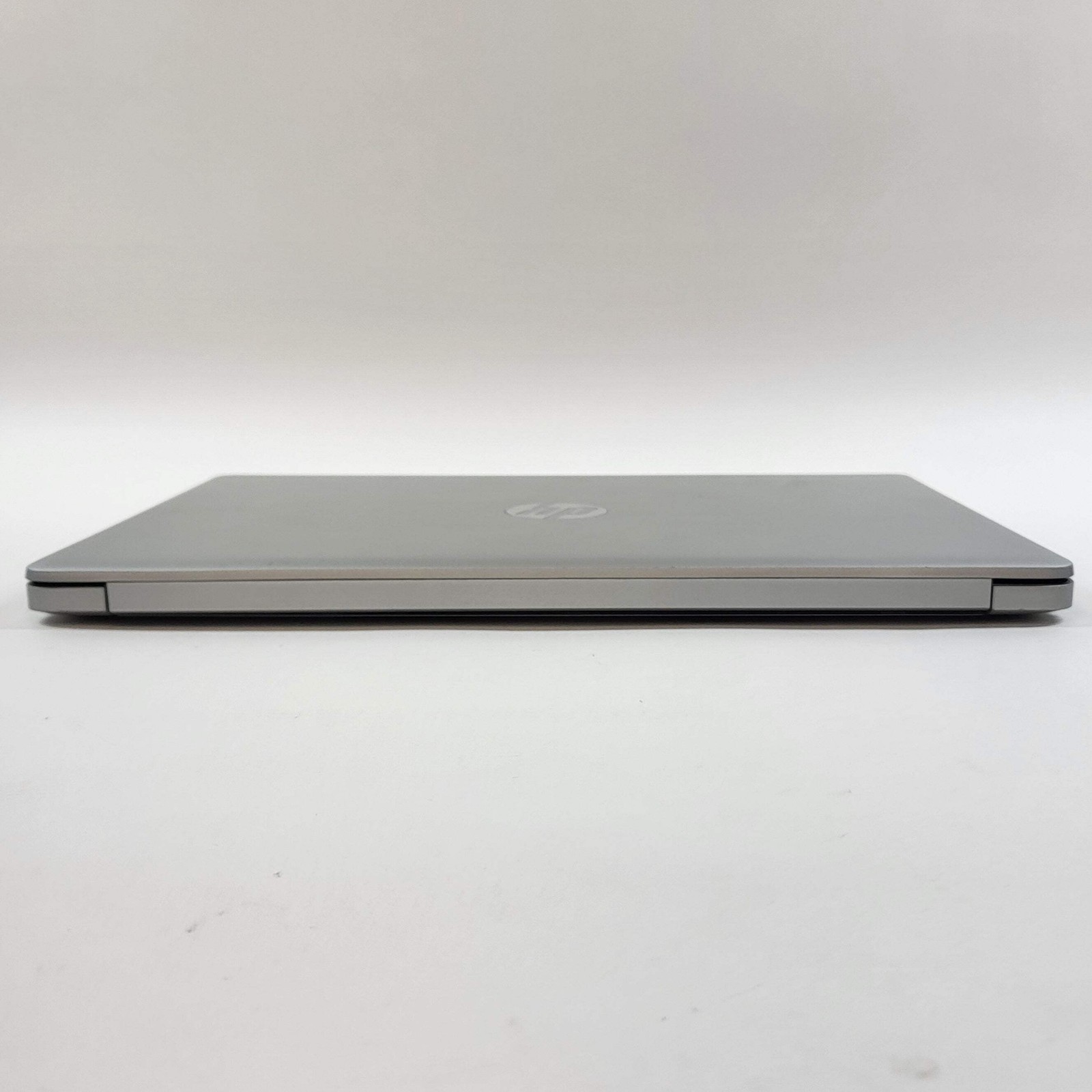 HP Laptop 15-DW1033DX 15.6″ Celeron N4020 1.1GHz 8GB RAM 128GB SSD