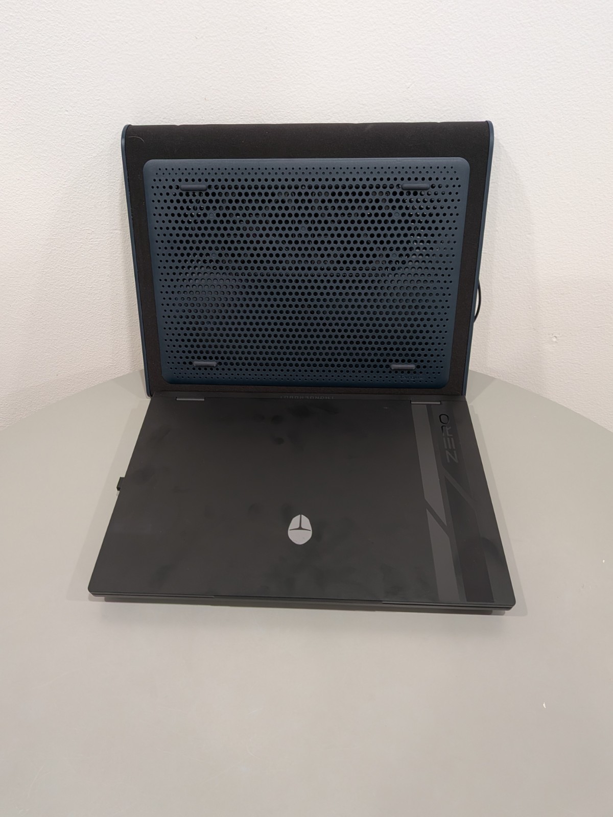 Thunderobot ZERO PRO 16in WQXGA Gaming Laptop Core Ultra 9 RTX 5080 & Cooler Pad