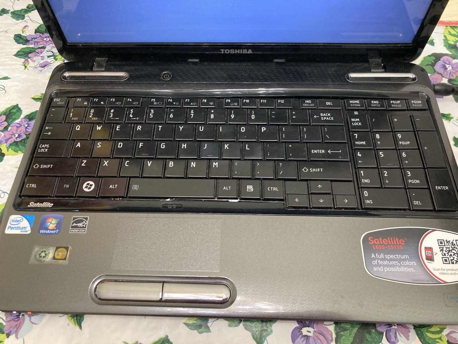 Toshiba Satellite L655-S5150 Parts Only! Read Computer & Power Cord