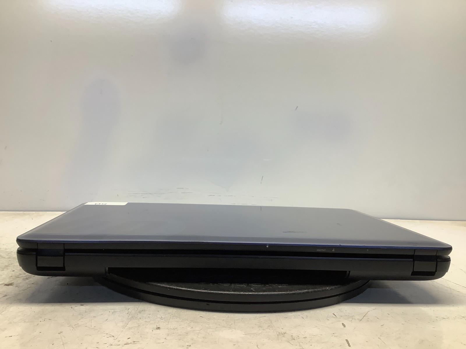 HP 2000-2B09WM AMD E-300 1300MHz 2 GB NO HDD
