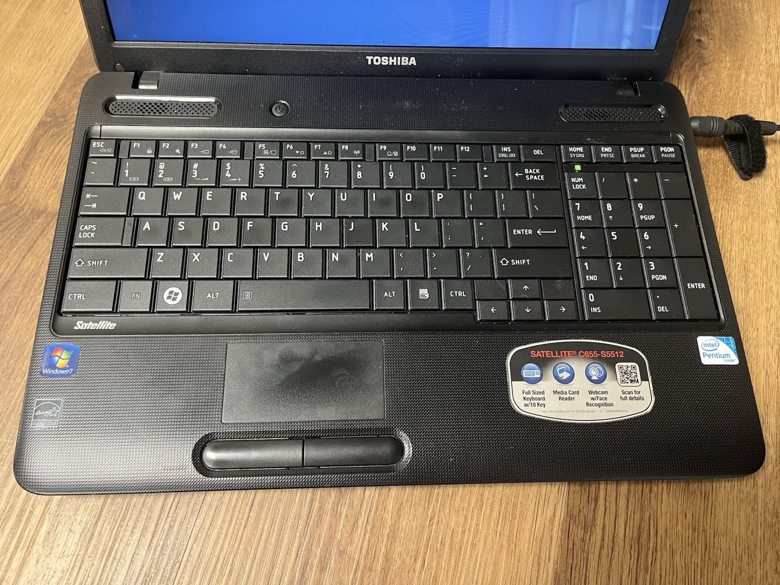 #120 Toshiba C655 Intel PENTIUM B960@ 2.2ghz 4GB RAM 160gb HDD WINDOWS 7 HOME