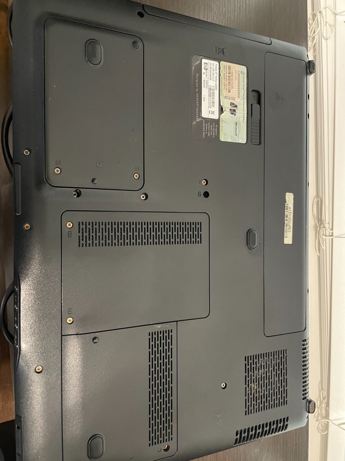 hp pavilion dv9000 laptop for Parts no ram no h.d.