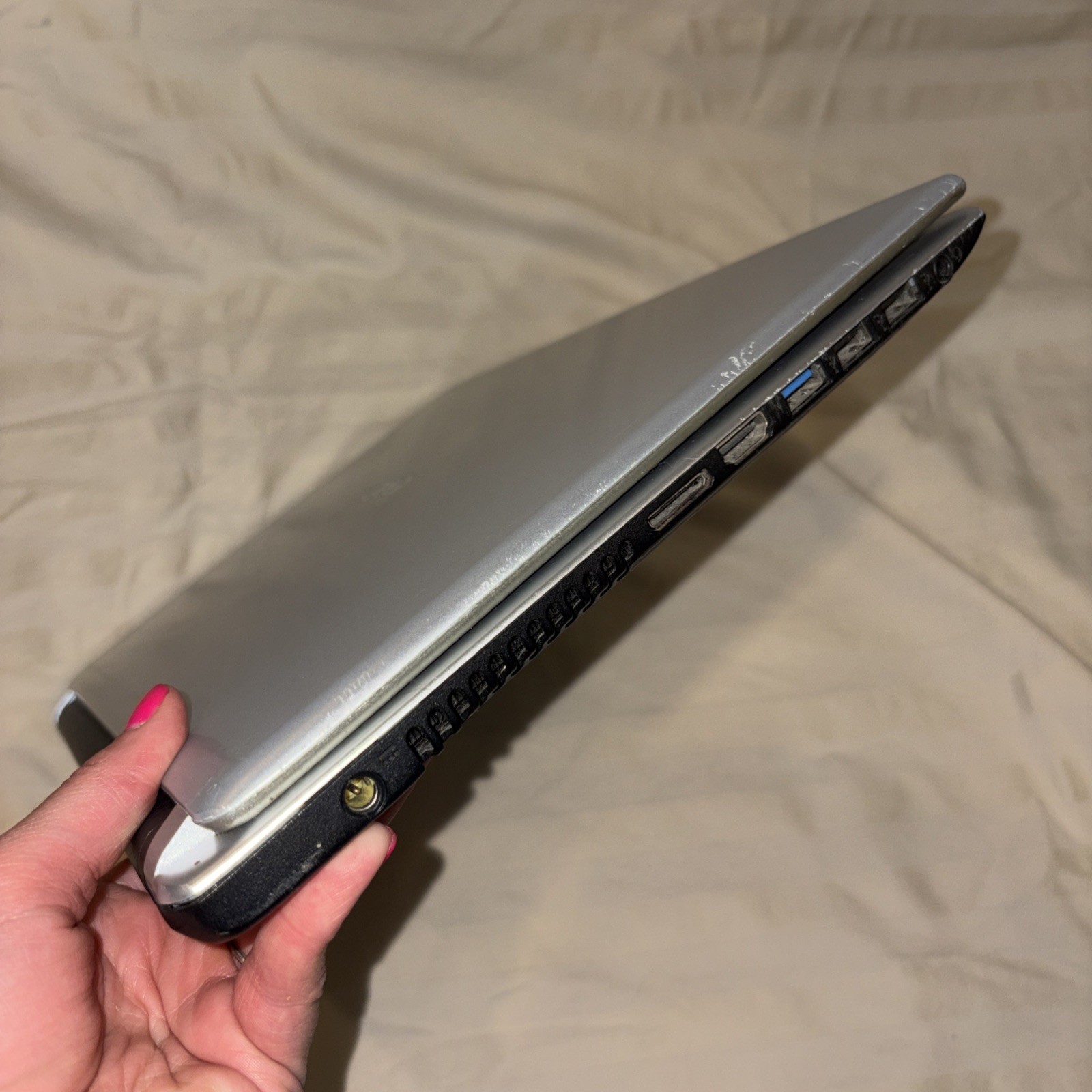 Acer aspire v5-471p-6467 14″ Notebook – i5-3337U 1.8 GHz, 6 GB, 500 GB, Win 10