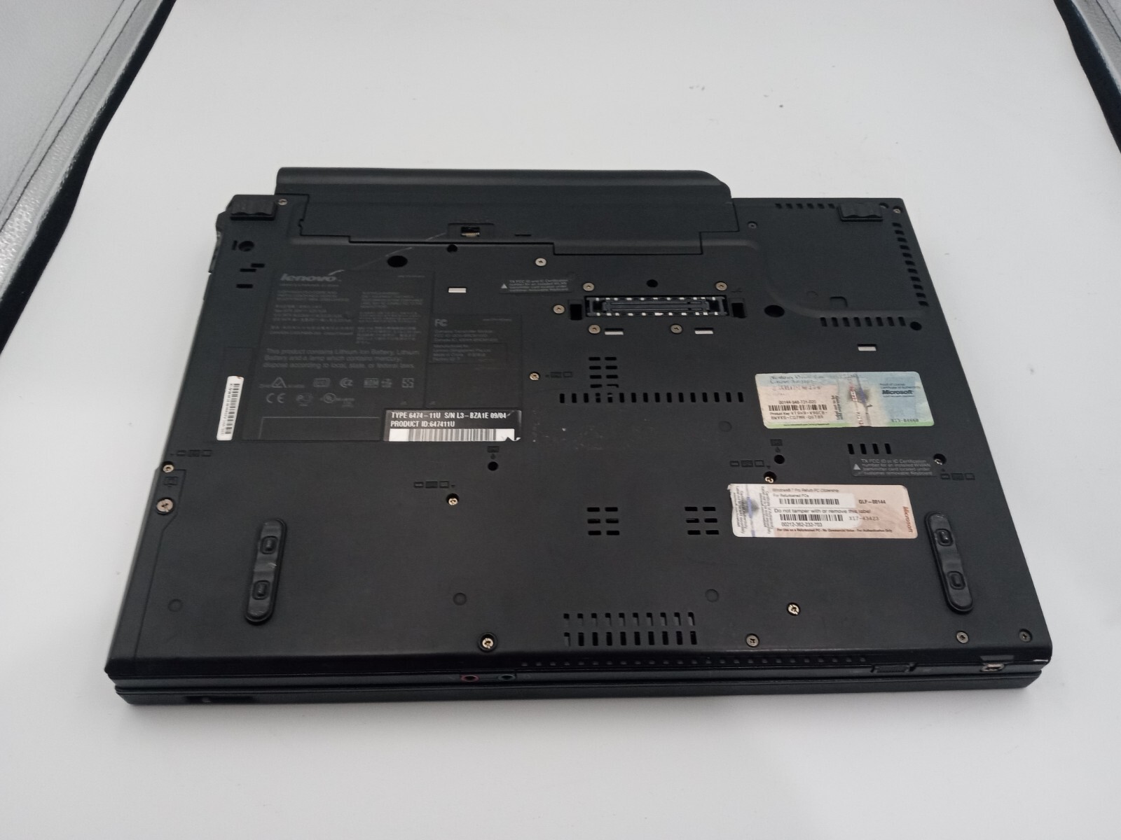 IBM / Lenovo ThinkPad 14″ Vintage Laptop 2GB RAM 80GB HDD Windows XP WiFi -RR