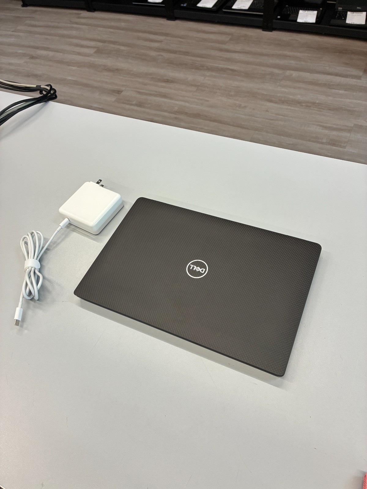 Dell Latitude 7310: 13.3″ / i7-10610U / 16Gb / SSD 512Gb / Win 11 Pro