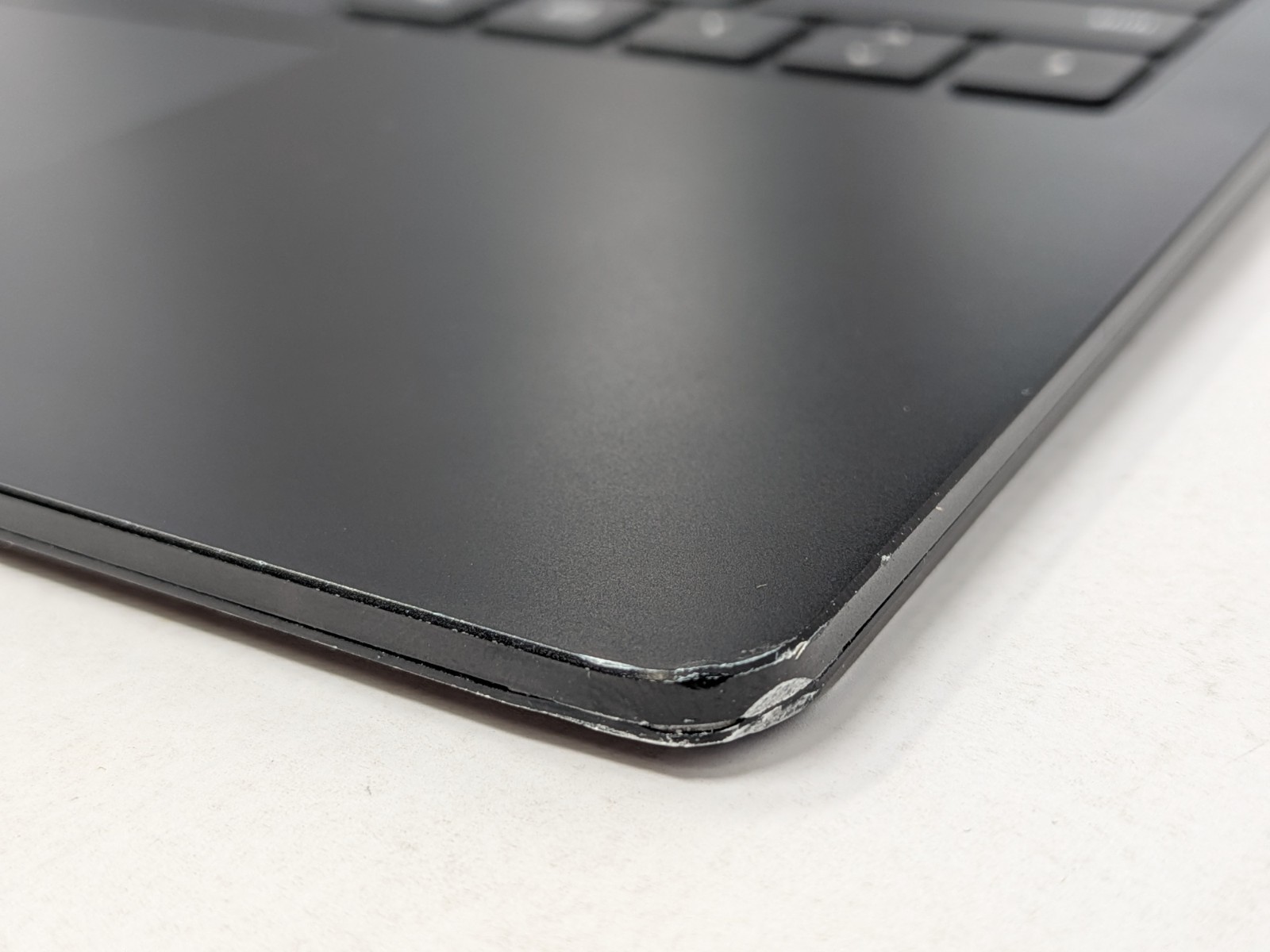 Microsoft Surface Laptop 3 13.5″ i5-1035G7 8GB RAM 256GB SSD Cracked Screen READ