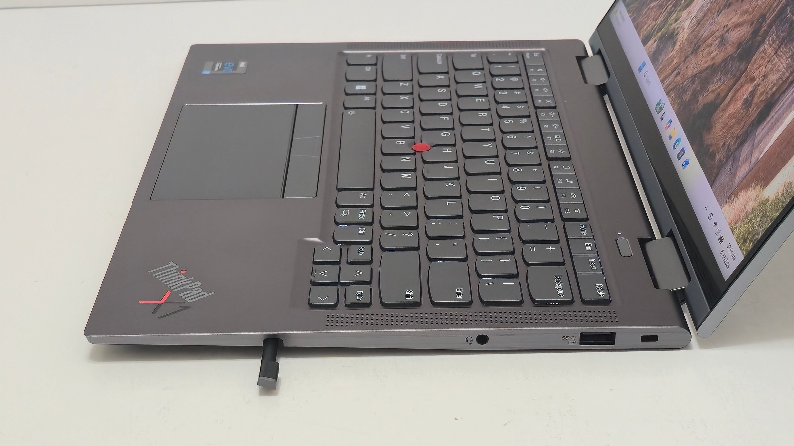 Lenovo ThinkPad X1 Yoga Gen 6 (i7-1185G7 CPU, 32 GB RAM 1 TB SSD) 14″ 4K Touch