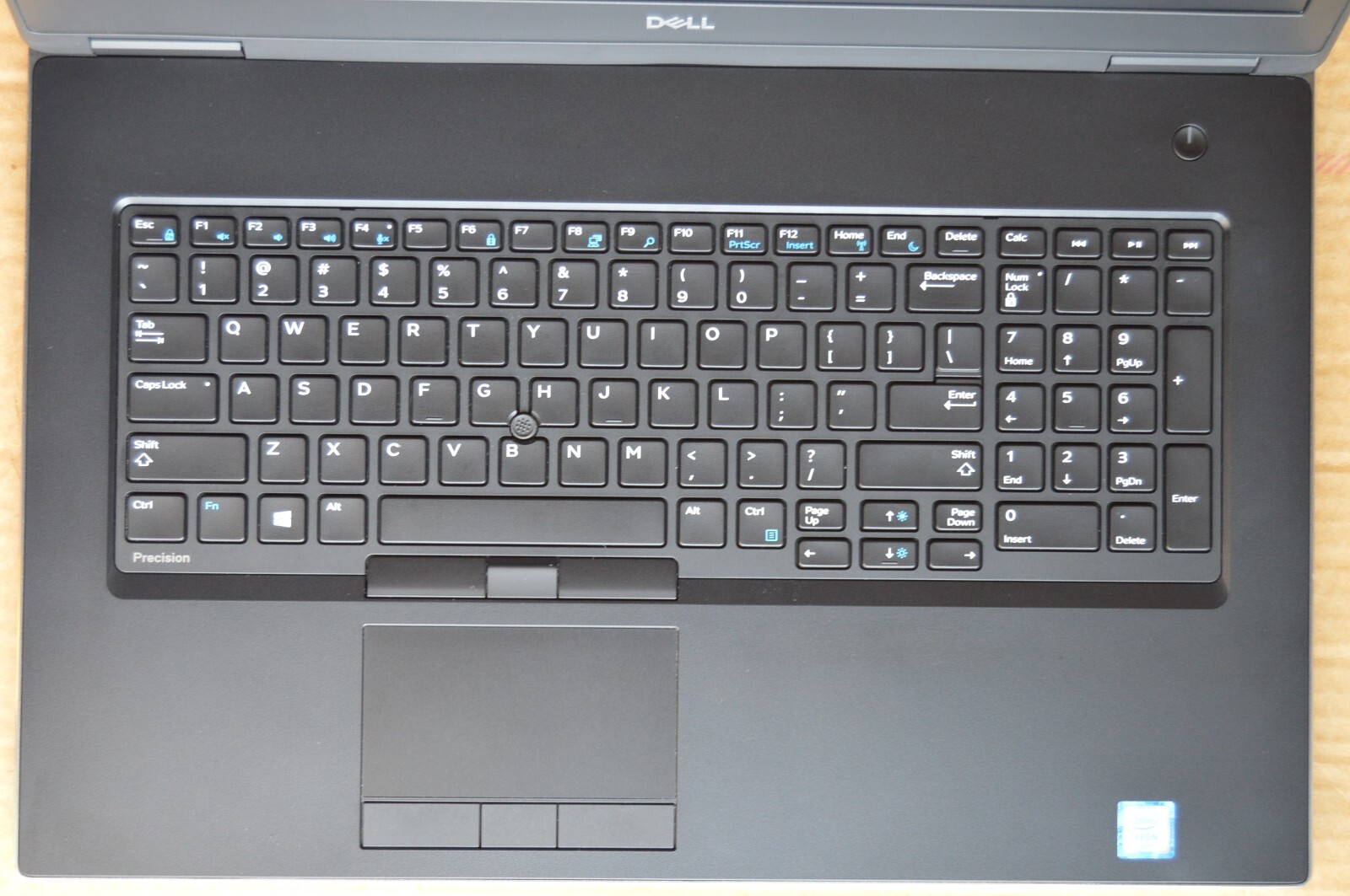 Dell Precision 7730 1080P FHD IPS 6-Core E-2186M 64GB 512G SSD+2TB HDD WX 4150