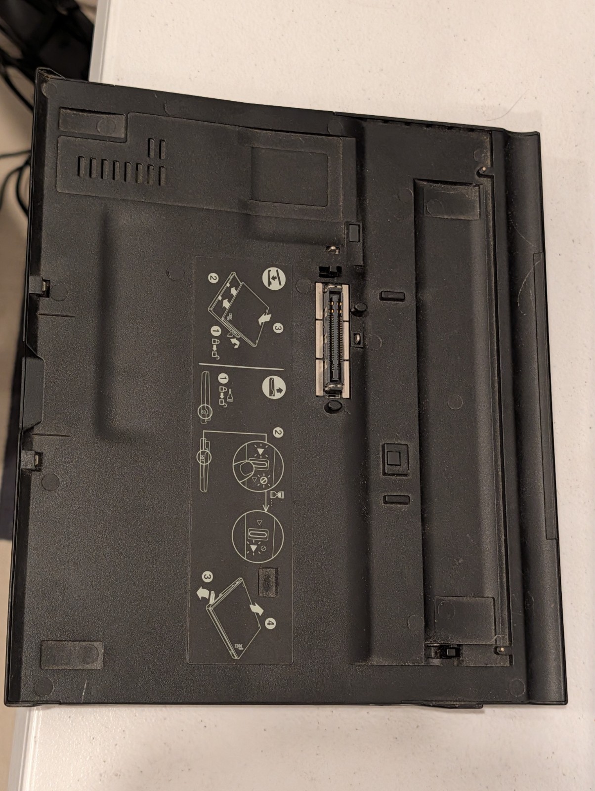 IBM ThinkPad X60 with Ultrabase Win XP Laptop Core Duo T2400 2GB RAM 40GB HDD