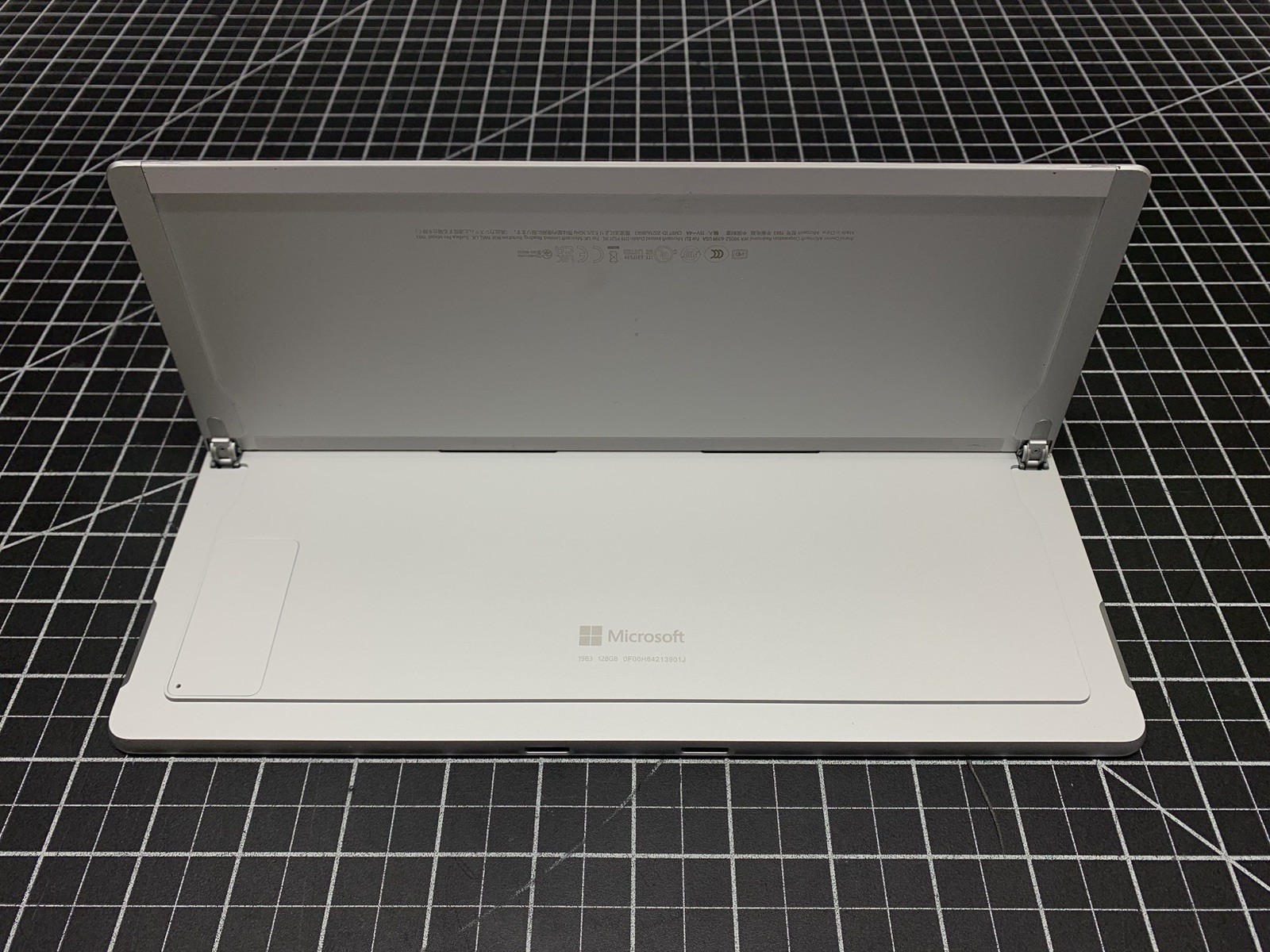 Microsoft SURFACE PRO 8 1983 | 8GB RAM, 128GB SSD | Unknown Specs | #P151