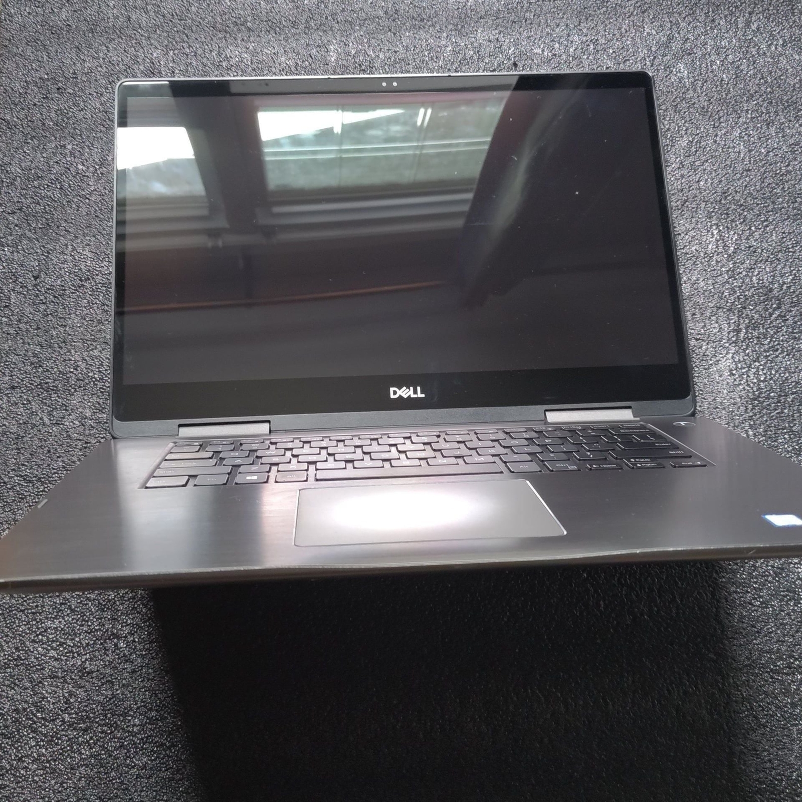 Dell Inspiron 5579 2-in-1 15.6″ Full HD Touchscreen Notebook Computer, Intel Cor