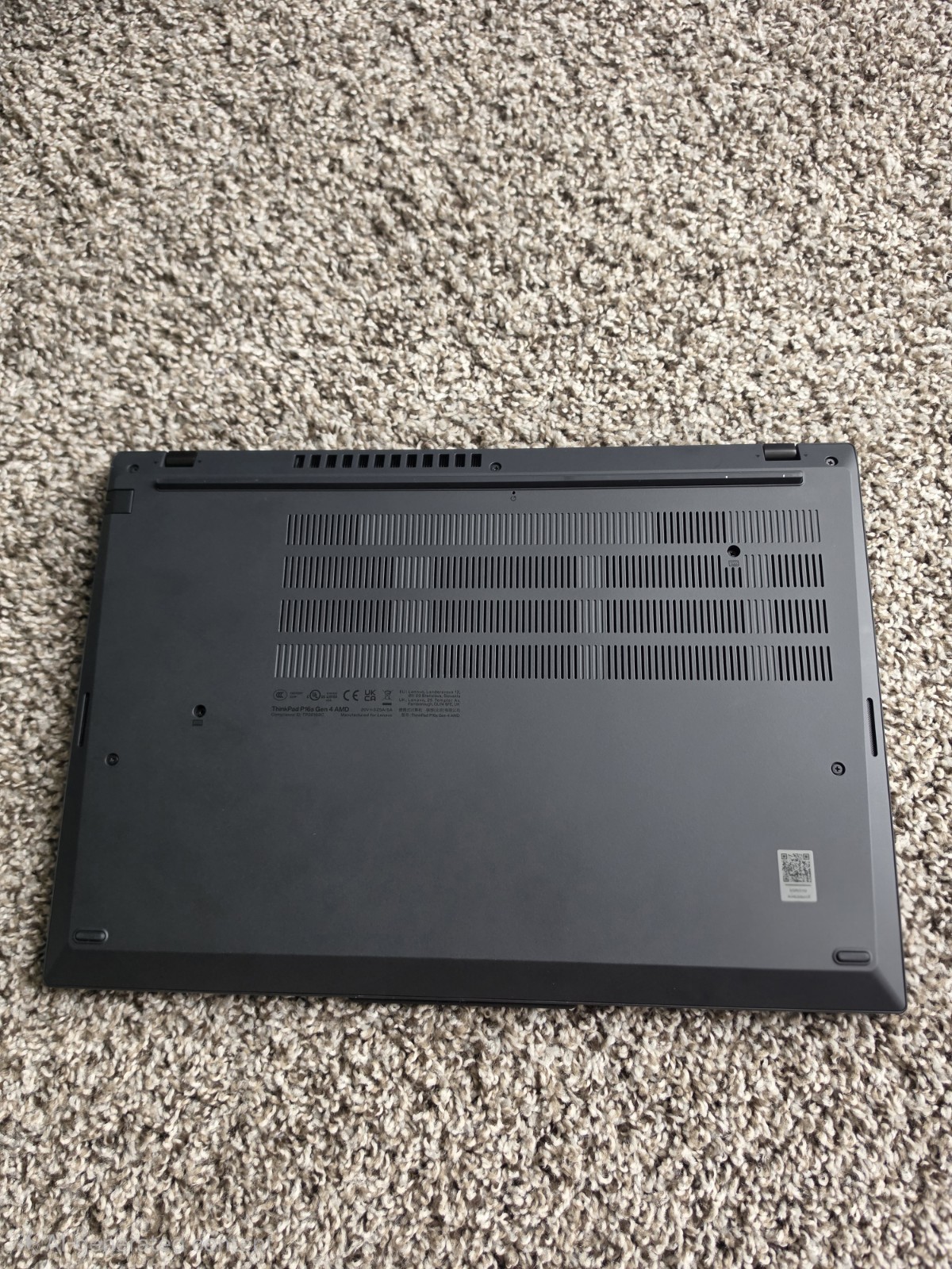 Lenovo ThinkPad P16s Gen 4 AMD Ryzen AI 9 HX PRO 370 16GB RAM 512GB SSD 16″