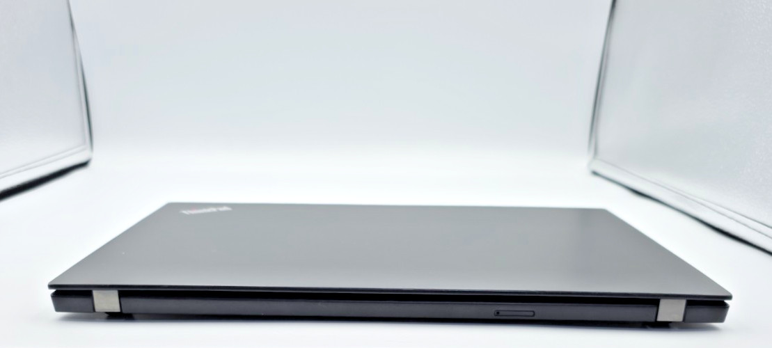 Lenovo ThinkPad T490s 14″ | i7-8665U | 16GB RAM 11 Pro Reconditioned w/Charger