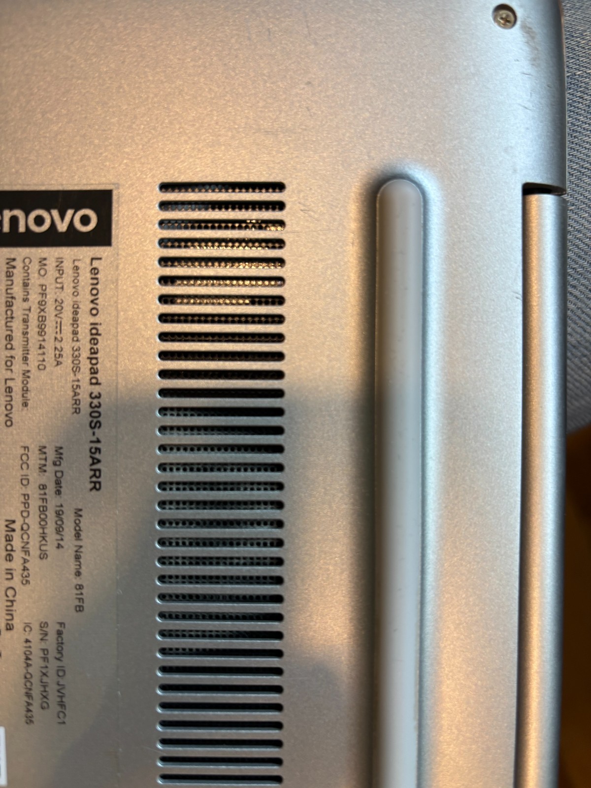Lenovo 330S-15ARR 15.6″ Laptop/AMD Ryzen 5-2500U/8GB RAM 256GB SSD Windows 10