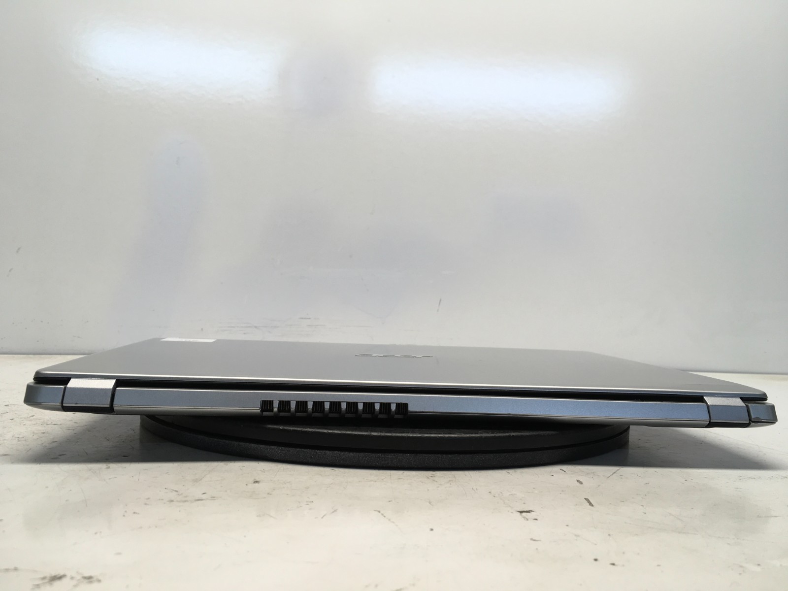 Acer Aspire A515-43 AMD Ryzen 3 3200U 2.6GHz 4 GB NO HDD/Battery
