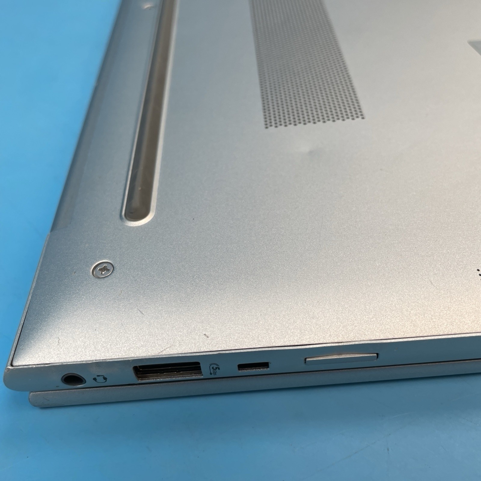 HP EliteBook 840 G11 | Ultra 5 135U | 32GB RAM | 512 GB SSD | NO OS | 87% BATT
