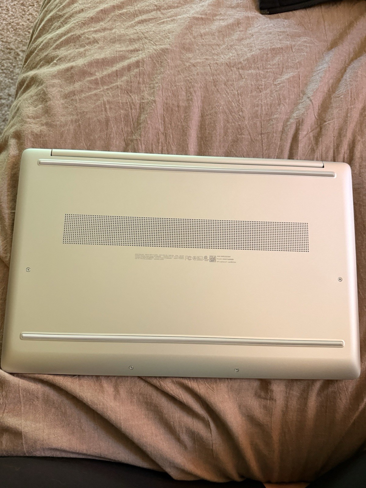 HP – 17” Full HD Laptop – Ryzen 5 7520U – 8GB RAM – 512GB SSD – Silver