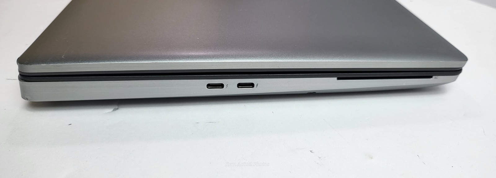 Dell Precision 7550 15.6” FHD Xeon W-10855M ⭐8GB, 256GB SSD Quadro T2000 ⭐Touch