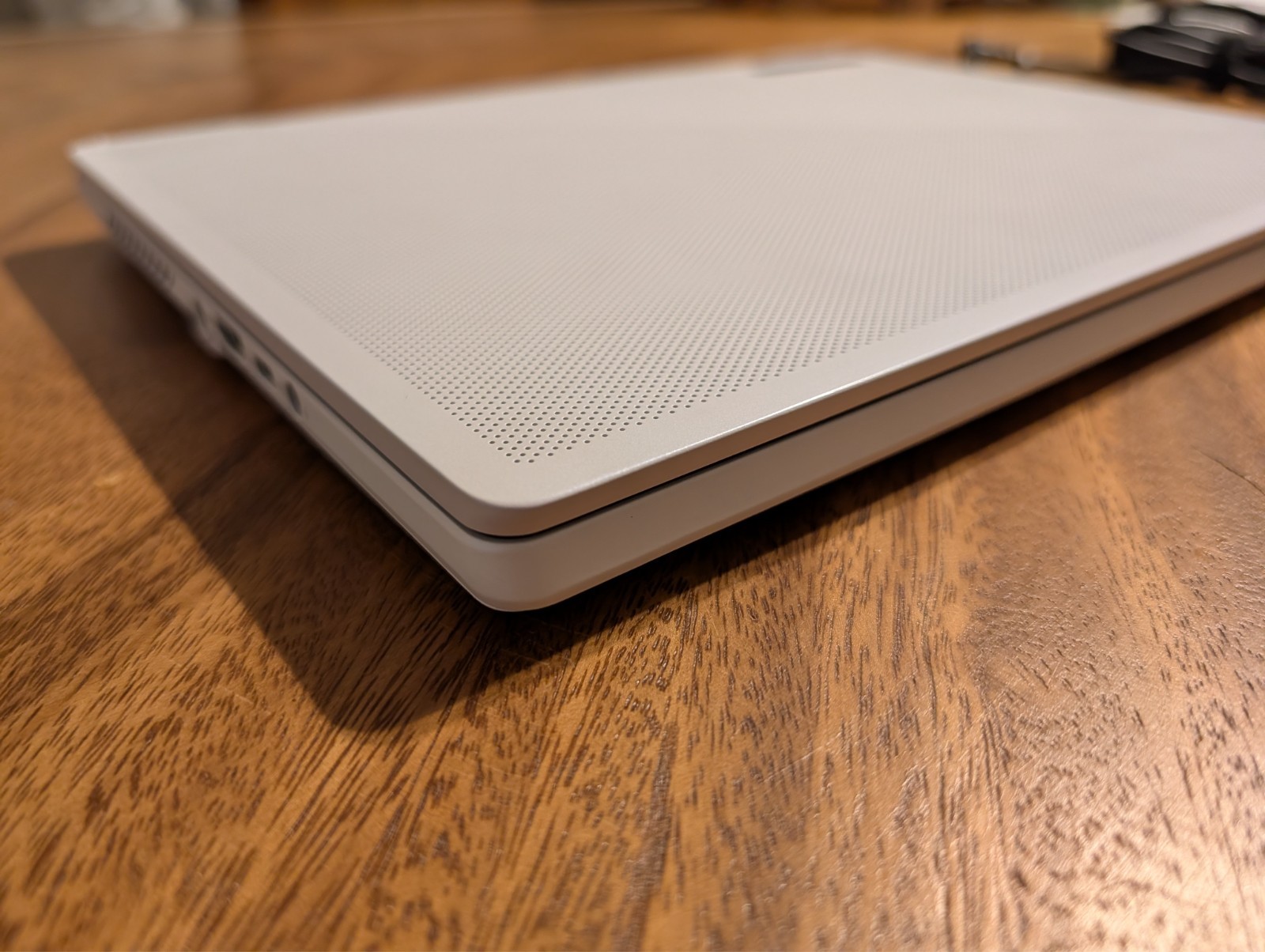 Asus ROG Zephyrus G14 GA402X – 4090 16GB – Ryzen 9 7940hs – 32gb Ram – 2tb nvme