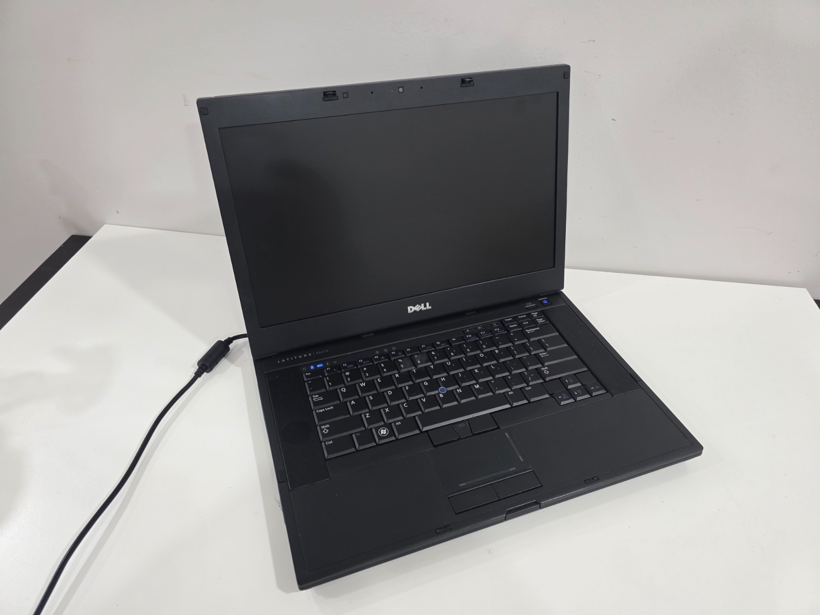 Dell Latitude E6510 Intel Core i5 CPU M 520 4GB Webcam