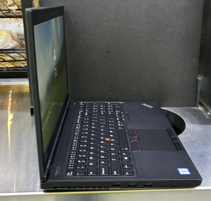 Lenovo ThinkPad P53 Xeon E-2276M/2.8GHz/48GB RAM 1TB/RTX 5000 16-GB/window 11