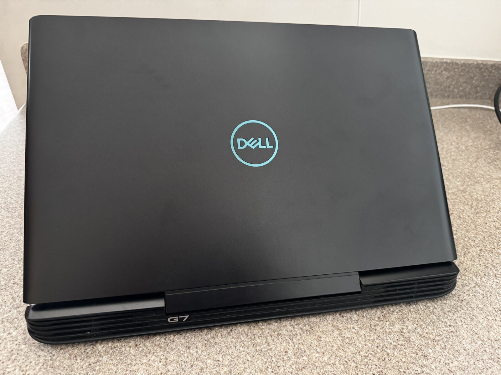 Dell G7 7588 15.6″ (256GB SSD, Intel Core i7-8750H, 2.20GHz, 8GB RAM, NVIDIA…