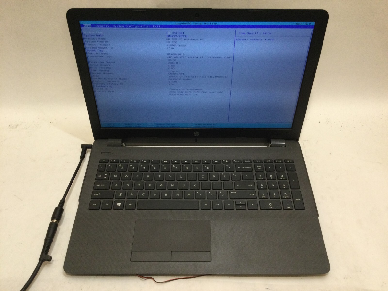 HP 255 G6 15.6″ / AMD A6-9225 R4 @ 2.60GHz / (MISSING PARTS!) MR