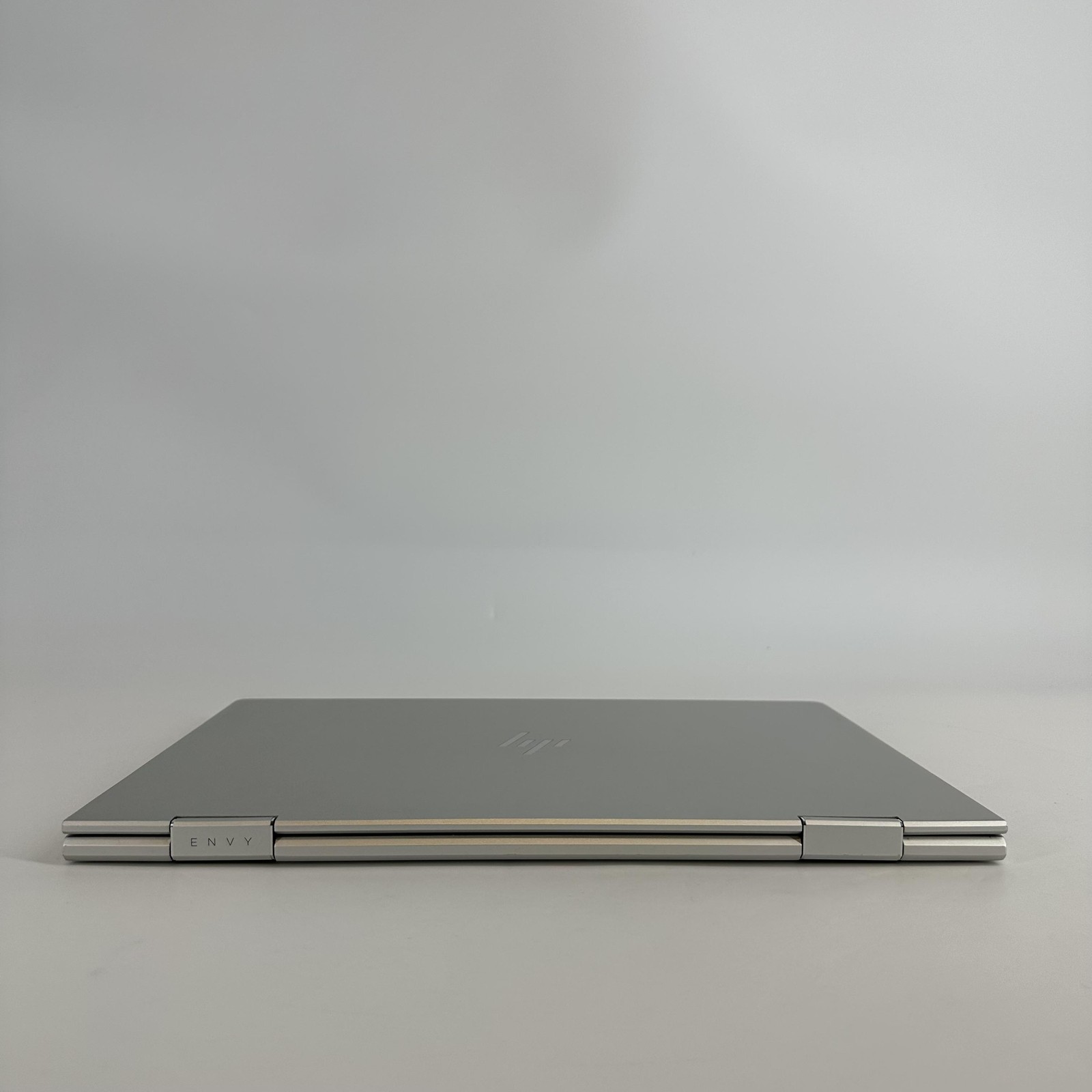 HP Envy x360 15.6 2020 Silver FHD TOUCH i5-10210U 1.60GHz 8GB 256GB SSD Good