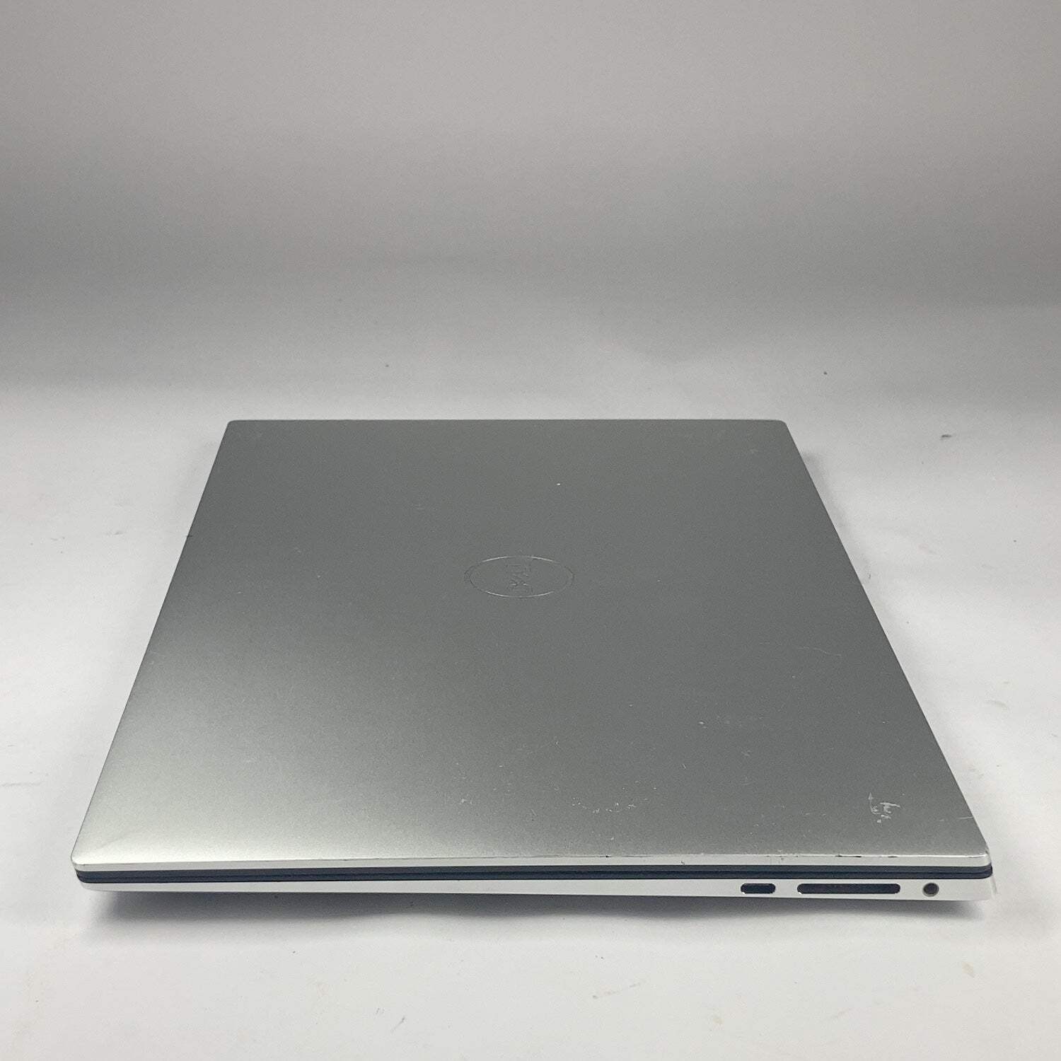 Dell XPS 9520 15.6″ i7-12700H 2.3GHz 8GB RAM 512GB SSD RTX 3050 GPU WIN 11