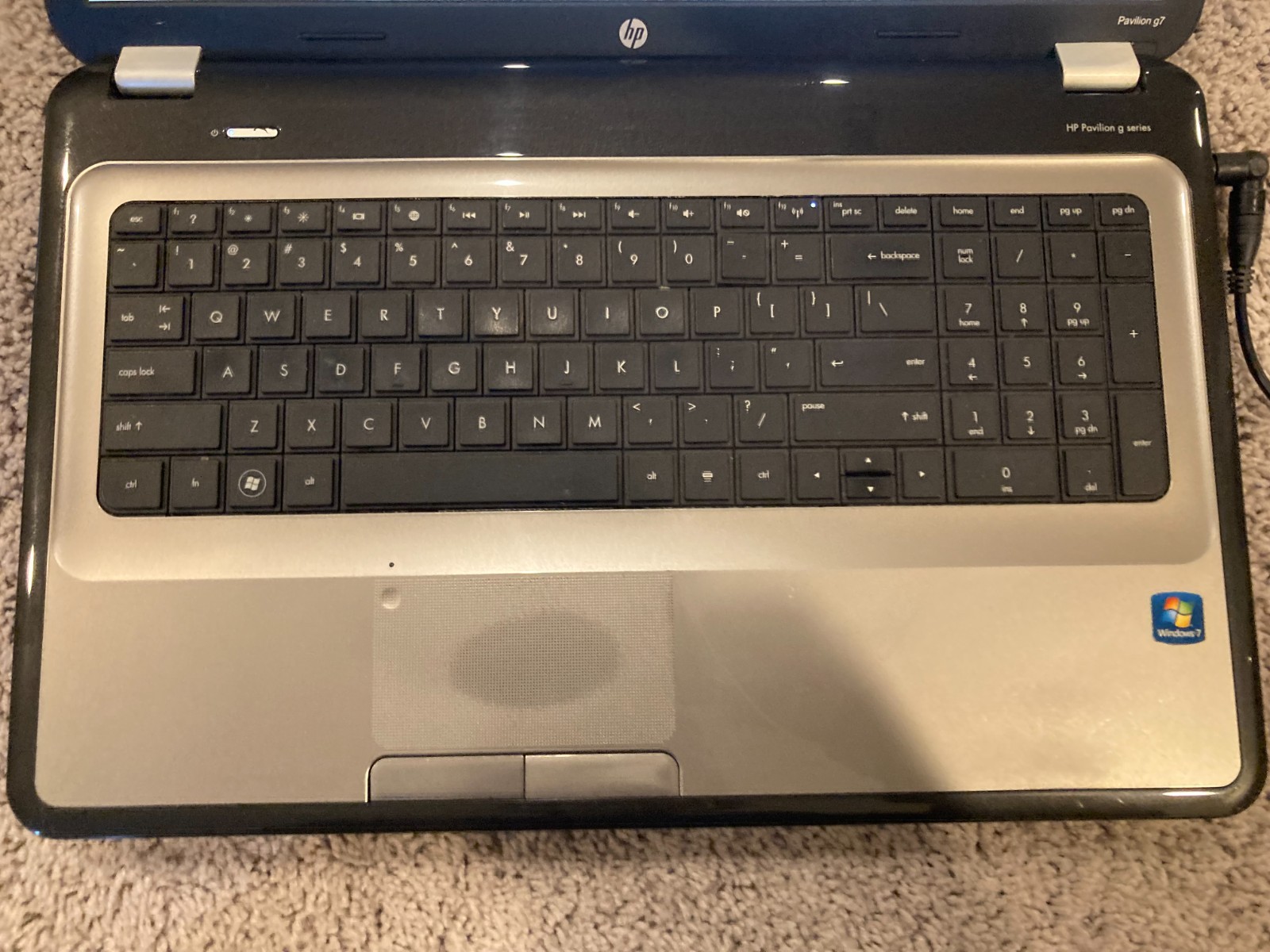 HP Pavilion G7 Notebook 250GB HDD/AMD A4/12GB RAM/Fedora