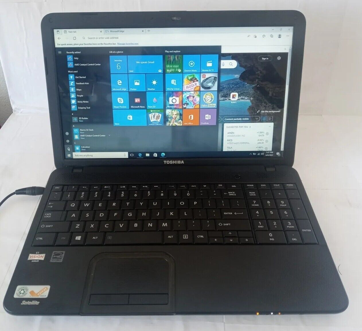 TOSHIBA SATELLITE C855D-S5167 500GB 4GB AMD E1-1200APU 1.40GHz Win 10 HOME