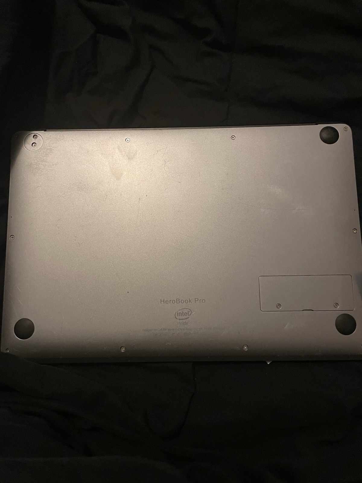 CHUWI HeroBook ProLaptop – 256GB SSD – Good Battery