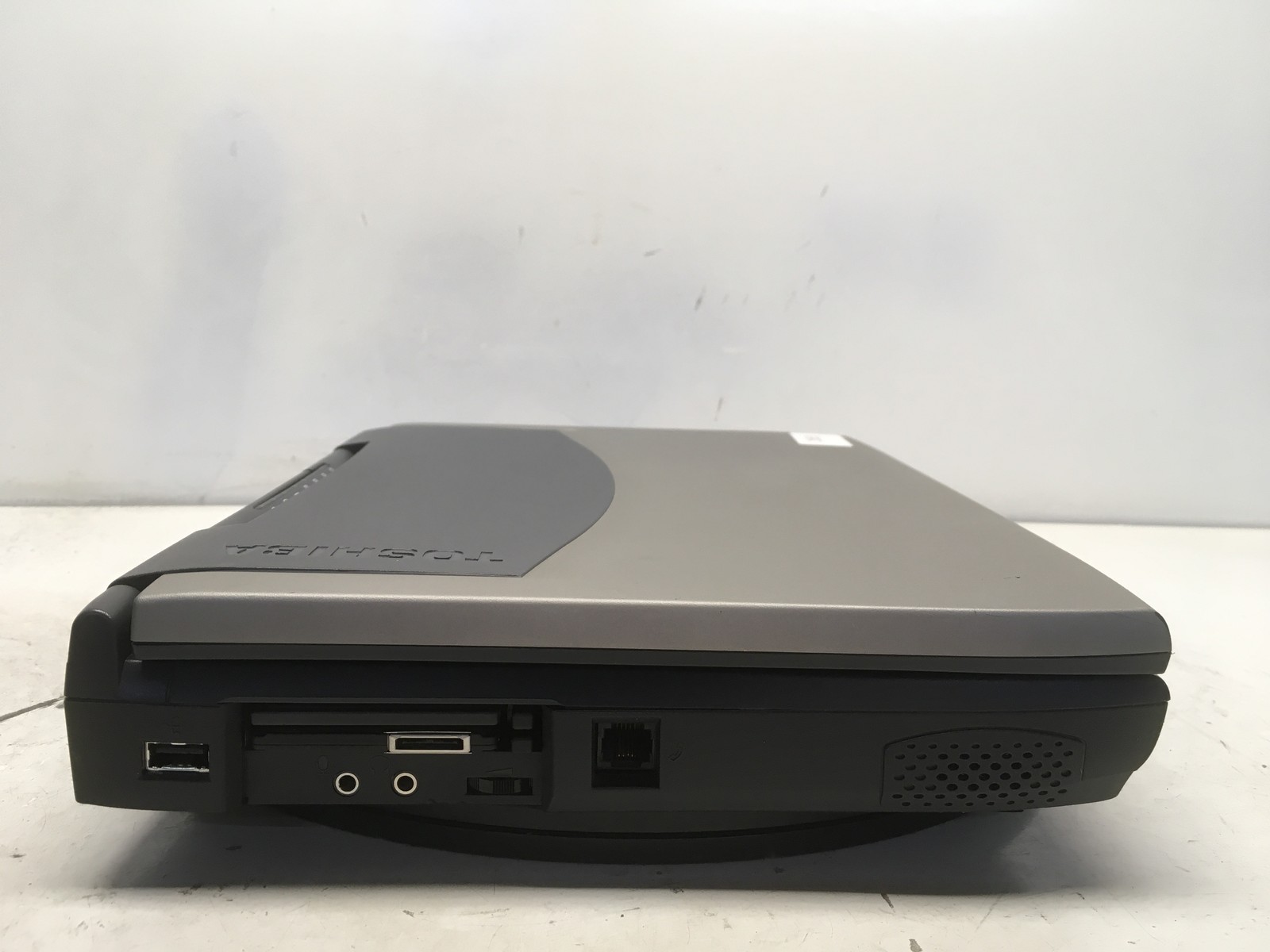 Toshiba Satellite 1625CDT AMD K6-2 475MHz 95 MB NO HDD No Batt READ