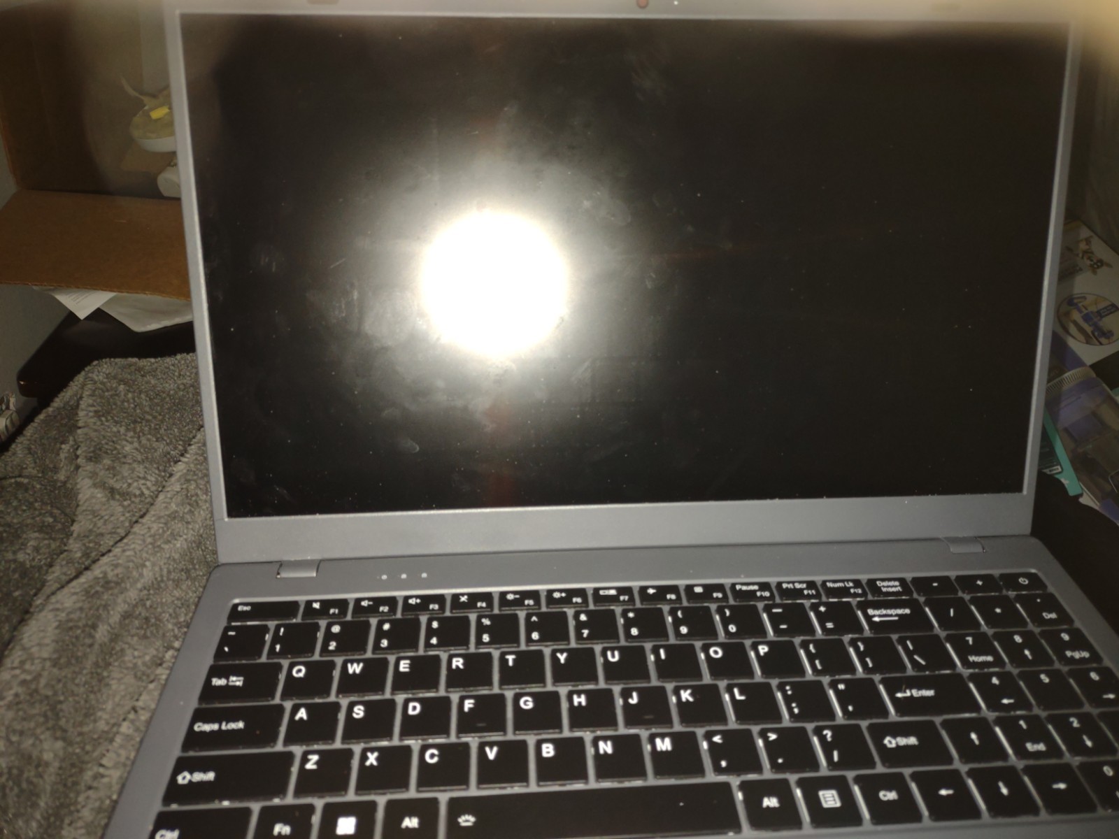 Thin 15.6″ i5 2.5GHz 16GB NO SSD suxi laptop