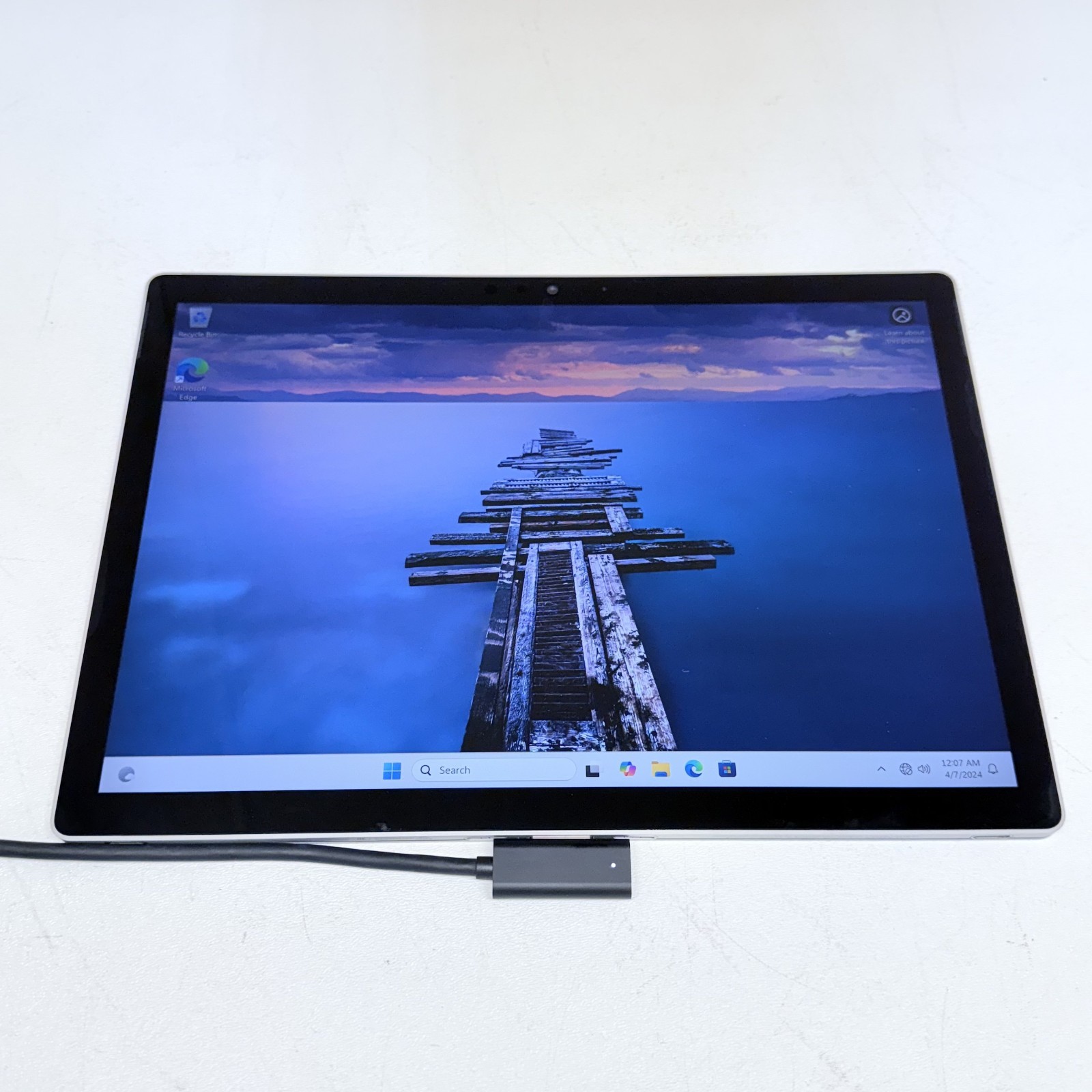 Microsoft Surface Book 2 Tablet 1832 i5 8GB RAM 256GB SSD – NO TOUCHSCREEN*READ*
