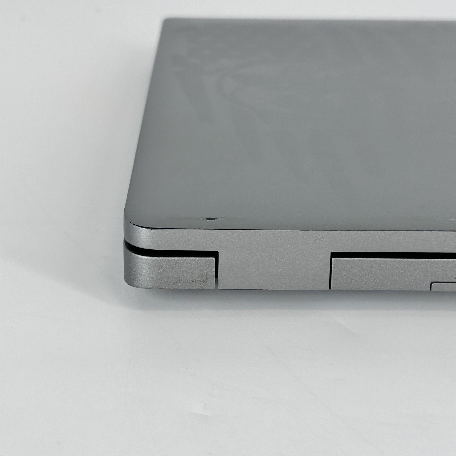 Dell Latitude 5430 14 Gray FHD 1.3 GHz i5-1235U 16GB 512GB SSD Good