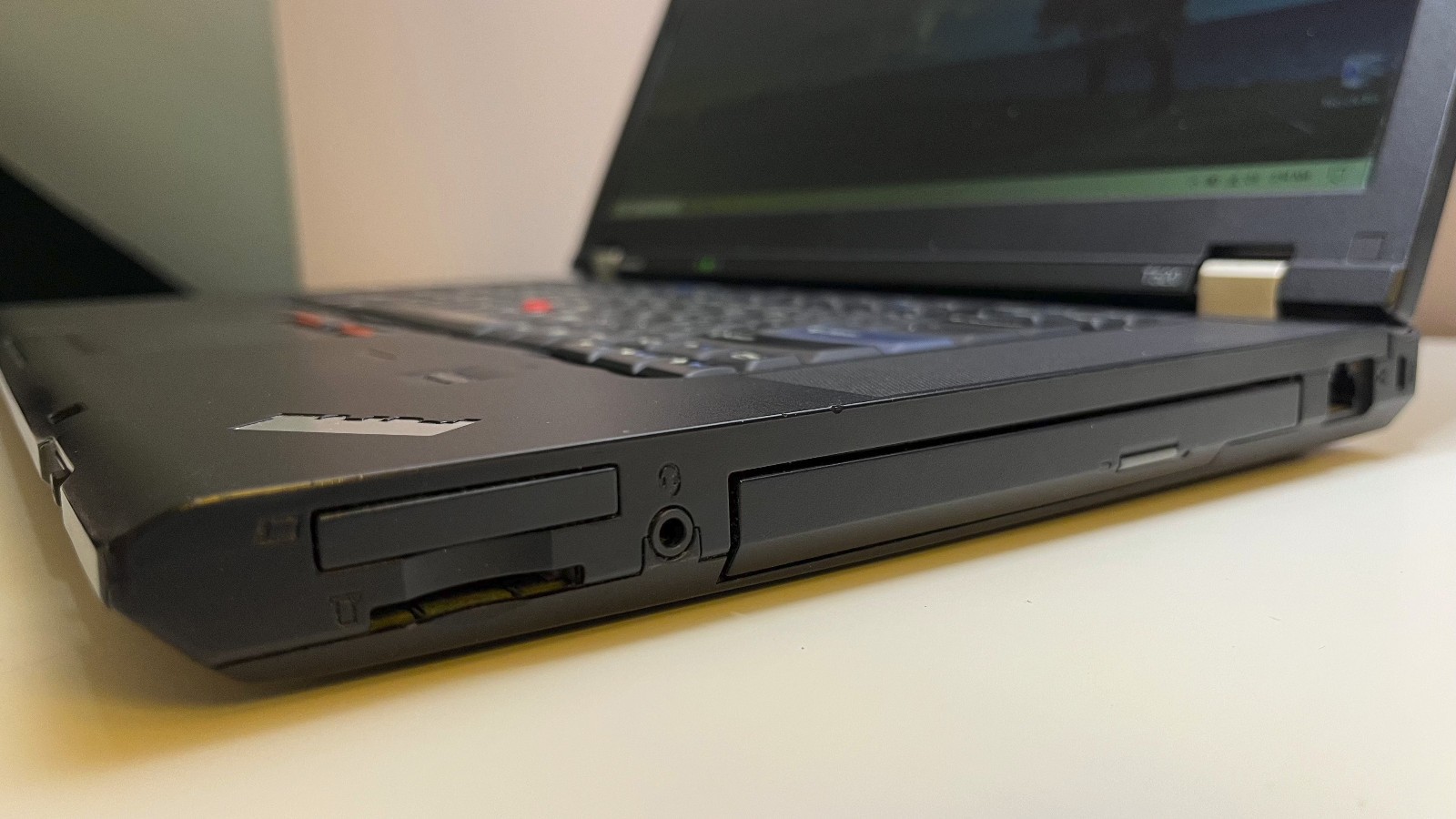 ThinkPad T520 15.6″ Intel Core i5 8GB RAM 240GB SSD Windows 10