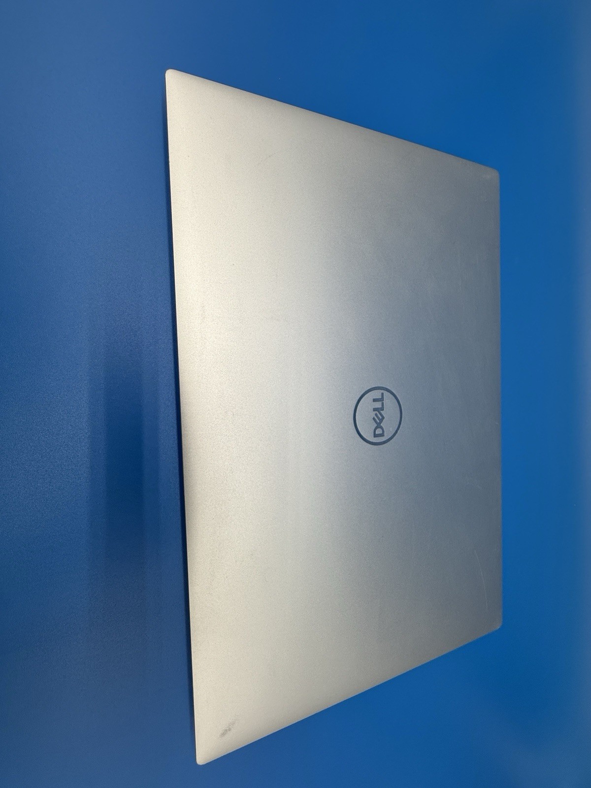 Dell XPS 15 9500 15.6” i5-10300H 8GB RAM 256GB SSD Windows 11 Pro