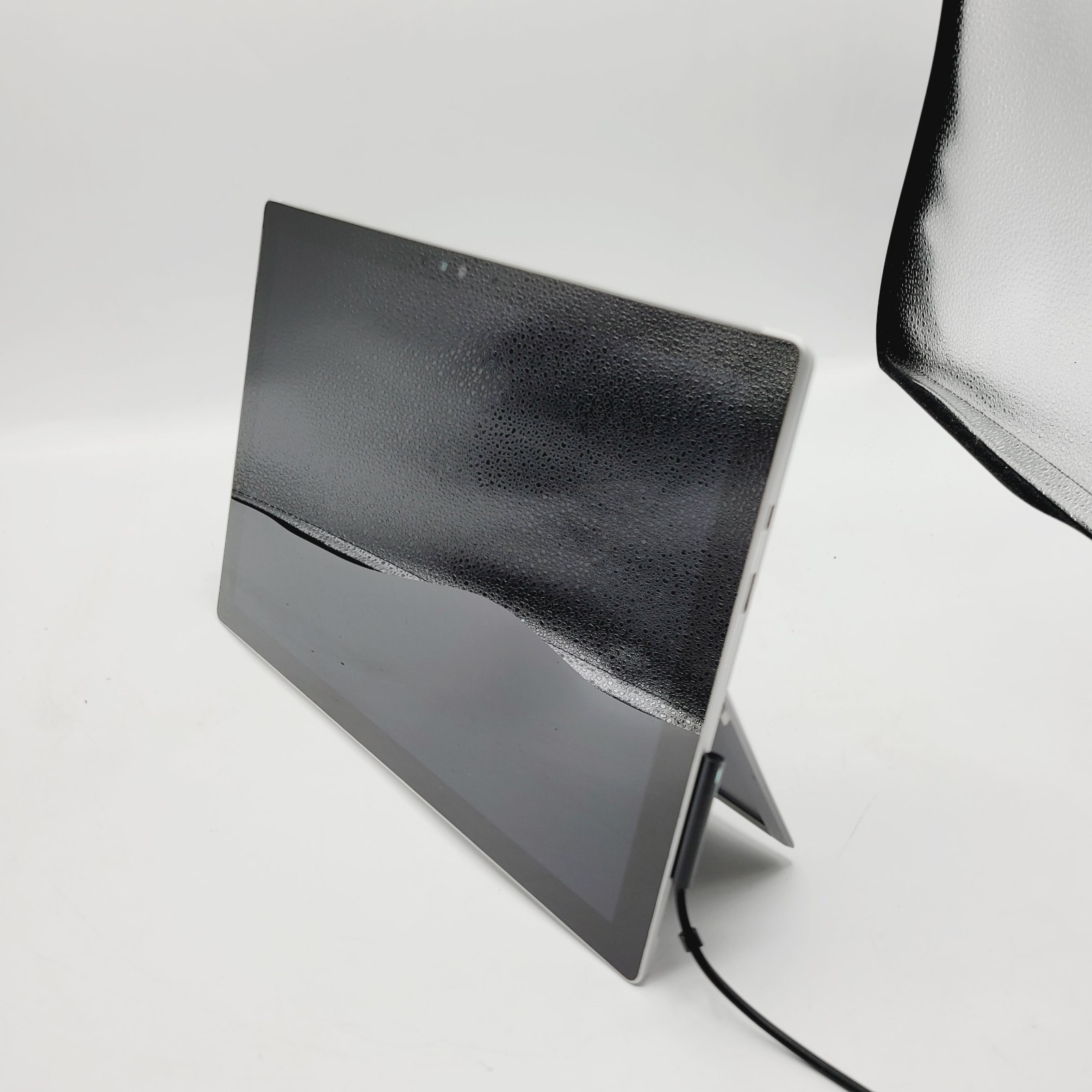 Microsoft Surface 1724 Core i5 6300U 2.4GHz 4GB RAM 128GB SSD 14″ FOR PARTS