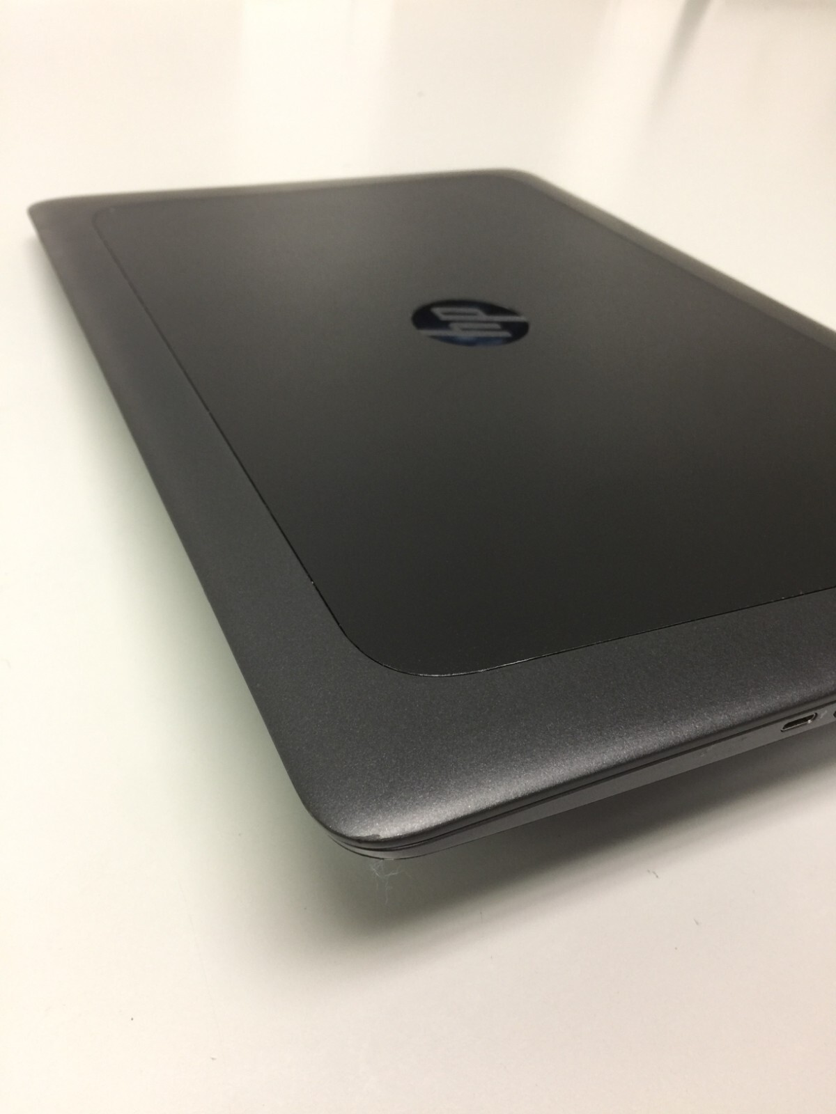 HP ZBook 15u G3 – 15.6″ Core i7 6th gen 2.60GHz 8GB RAM 256 GB SSD WIN 11 PRO