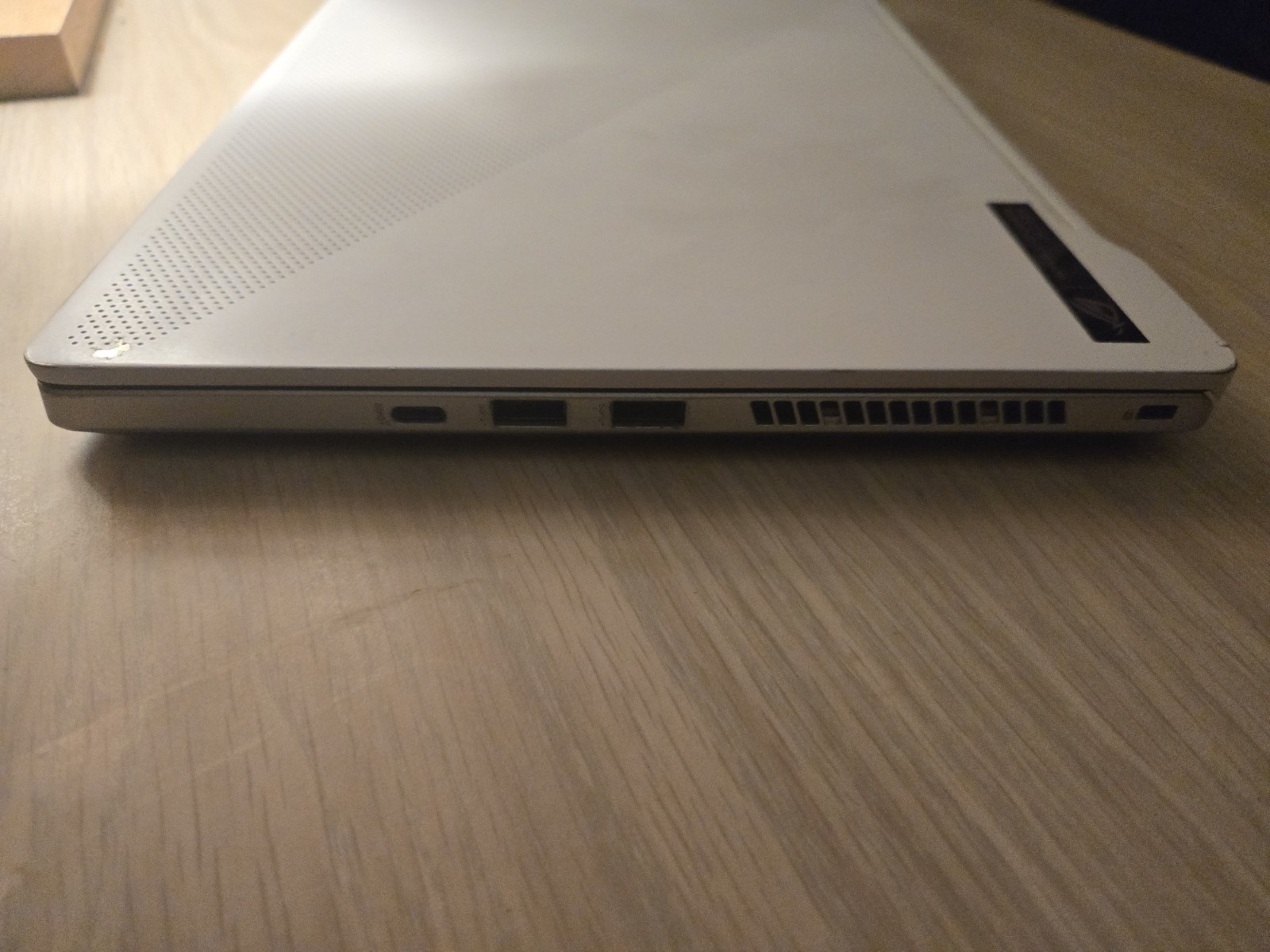ASUS ROG Zephyrus G14 GA401QM 14in Ryzen 7 5800HS 40GB ram 512B SSD RTX3060