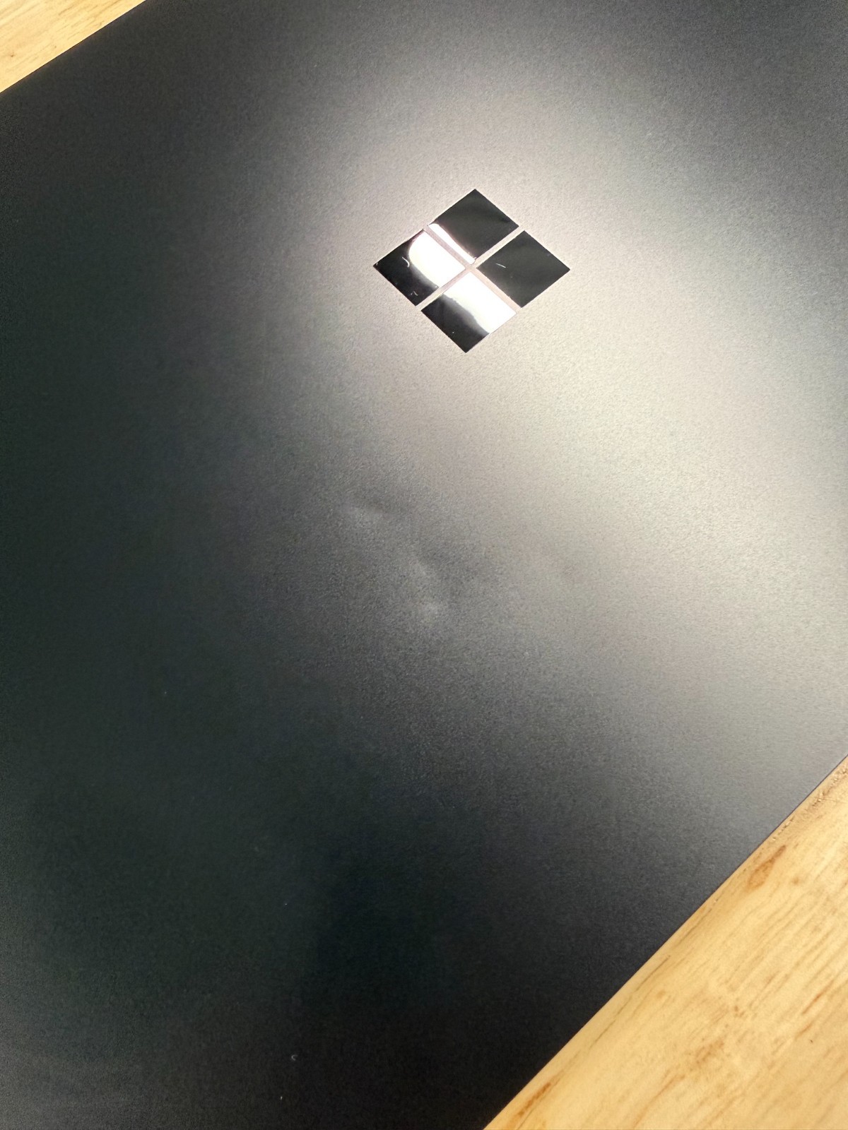 Microsoft Surface Laptop 5 13.5″ (512GB SSD Intel Core i7-1265U 32GB RAM) Touch