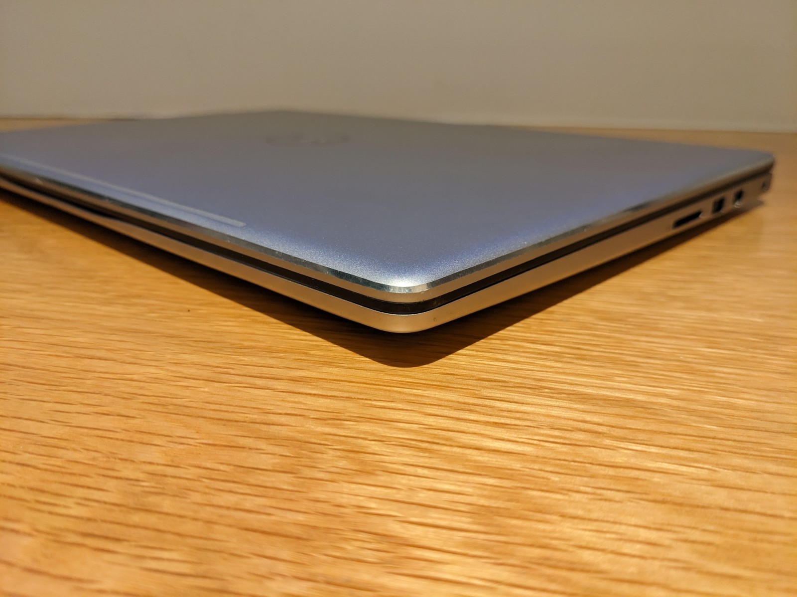 Dell Inspiron 7573 15″ – i7-8550U – 16GB RAM – MX130 – 1.2GB Storage *NEW BATT*