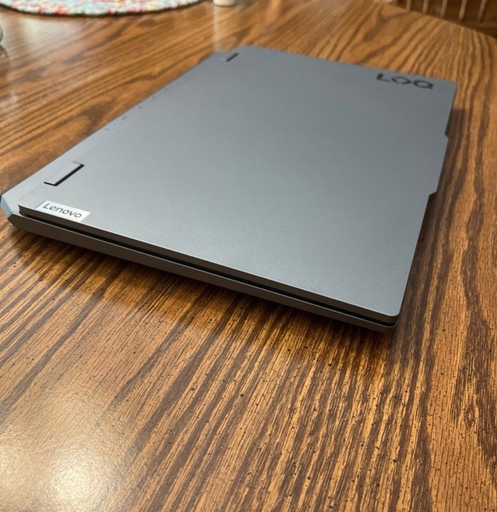 Lenovo LOQ 15ARP9 15.6″ Ryzen 5 7235HS 12GB 477GB SSD RTX 3050 W11