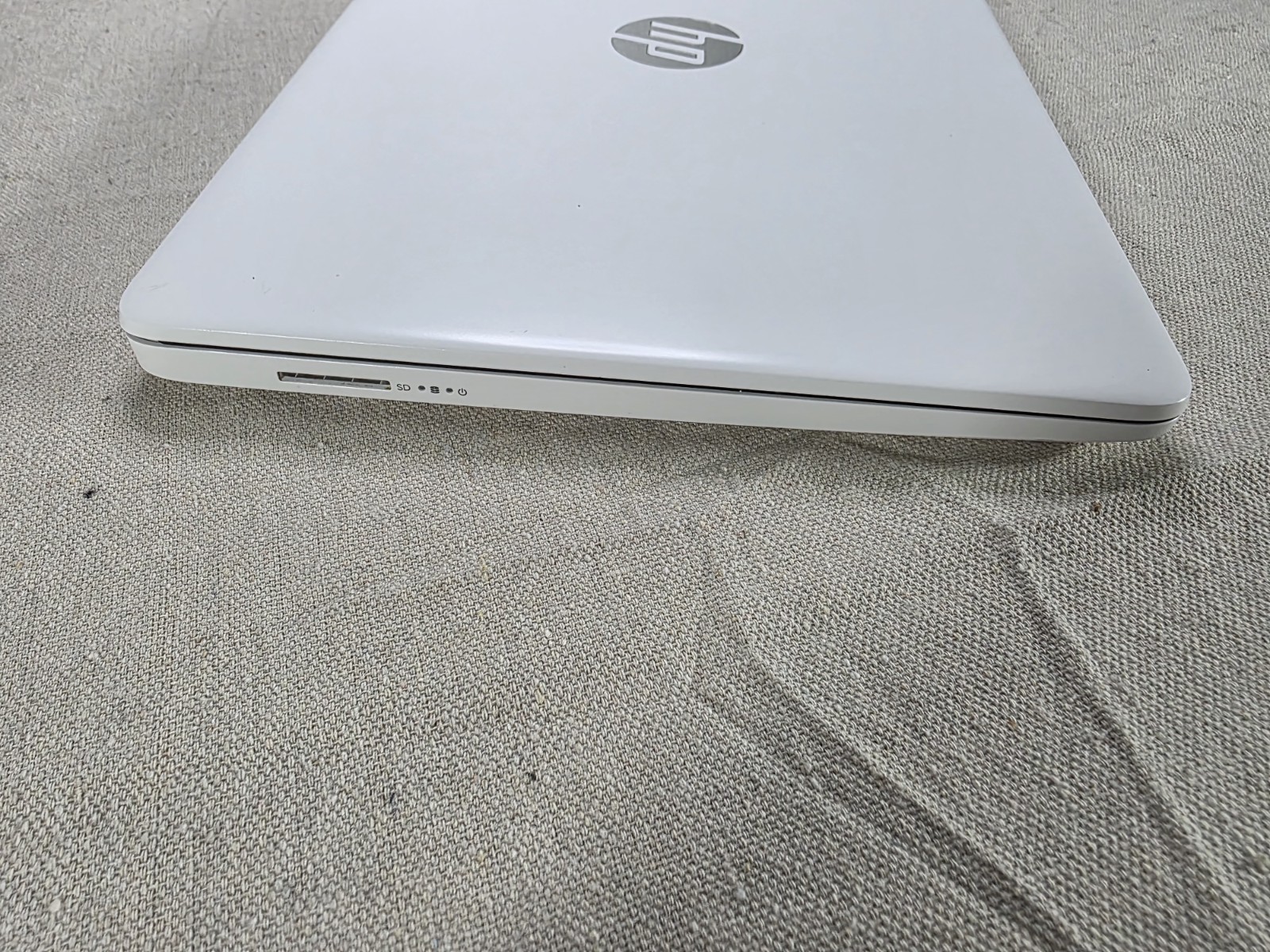 HP 14-dq0052dx 14″ Laptop Intel Celeron Windows 11 Silver Tested Working